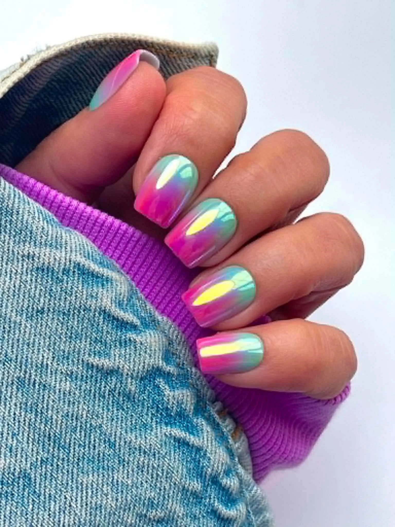 ✨ I&rsquo;m so excited to share my obsession with you all! ✨

These are pop-on nails called Dashes&mdash;they look and feel like a gel or acrylic mani, but without the damage! 💅 They&rsquo;re reusable, come in a variety of lengths, and are SO easy t