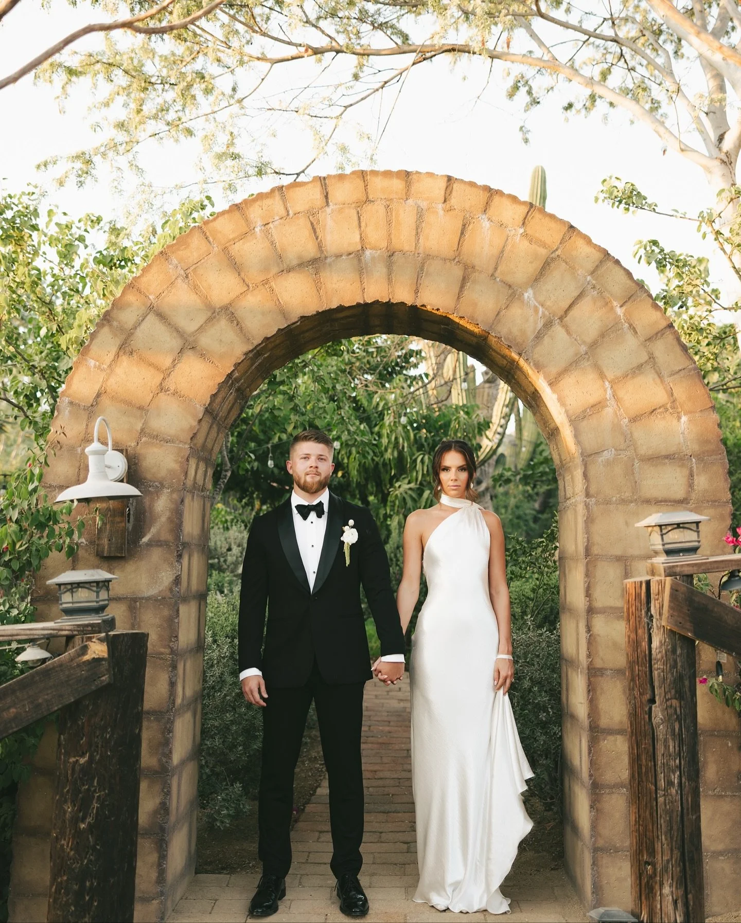 Taking it back to a day I still get chills thinking about. Olivia &amp; Danner poured so much heart into their Cabo weekend&mdash; every song, every detail, every moment with their people. Still dreaming about this one&hellip; ready to go back? 🦪