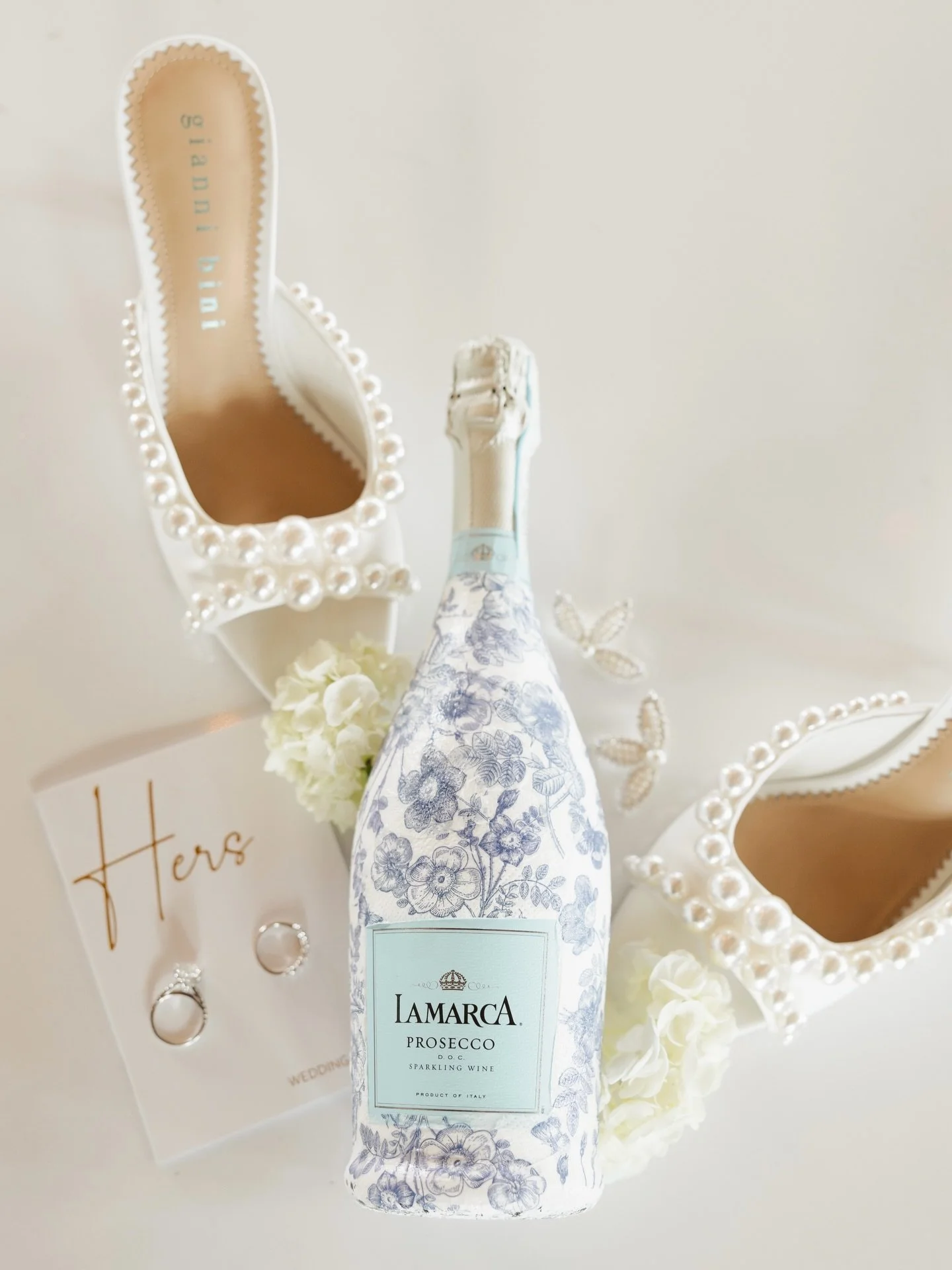 Remembering Rachel &amp; Brandon&rsquo;s day @hillsidebarnok &mdash;
all week the forecast said rain, and all she asked for was sunshine and clouds. The softest light came through right during their ceremony, and it could not have been more perfect.
