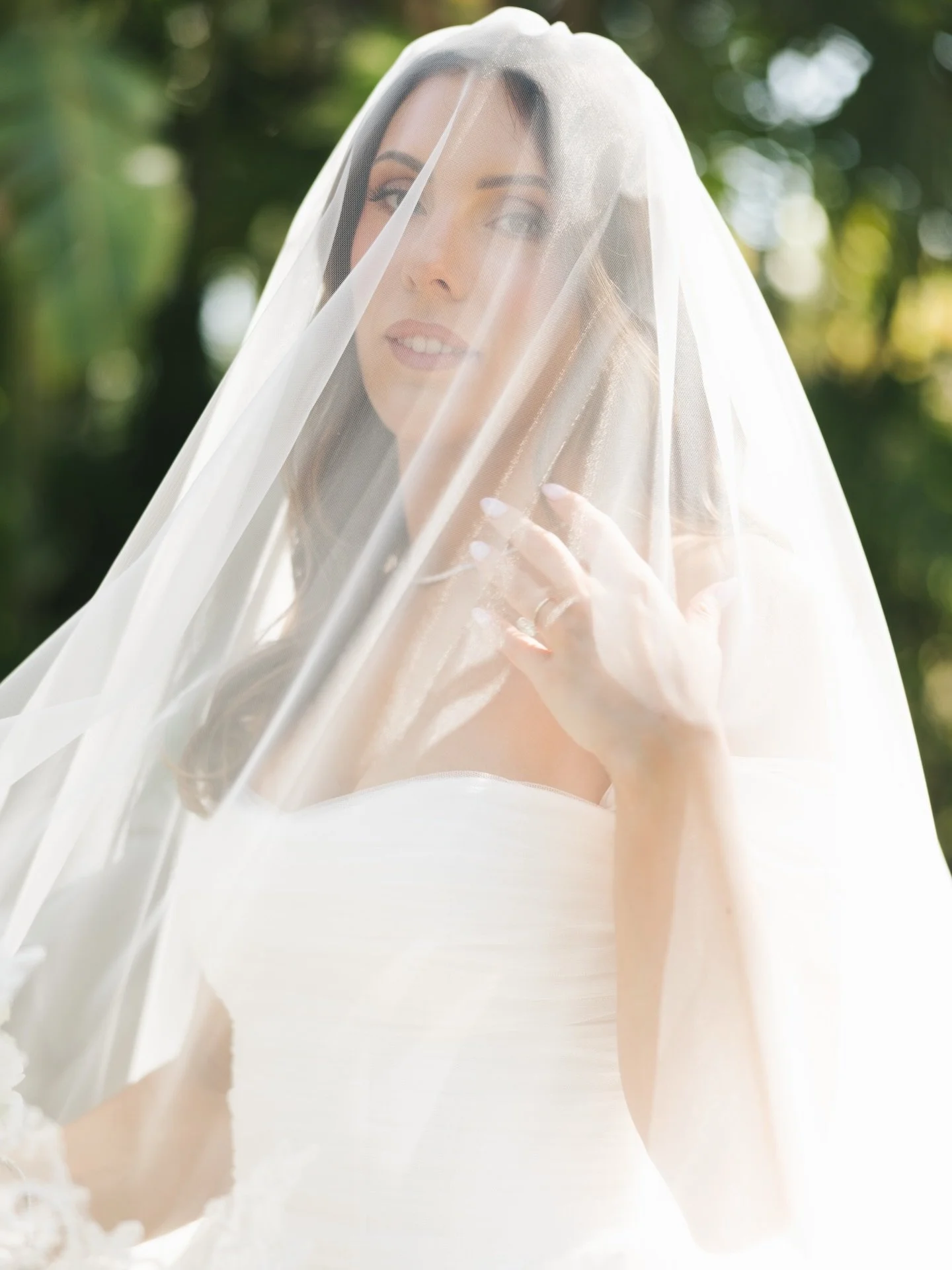 I&rsquo;ve teased a few film scans, so here&rsquo;s your preview into the tropical-filled day on digital 🦪

This was a celebration that felt just as beautiful as it was intentional. Effortless, warm, and full in all the right ways.

-

#weddingfilms