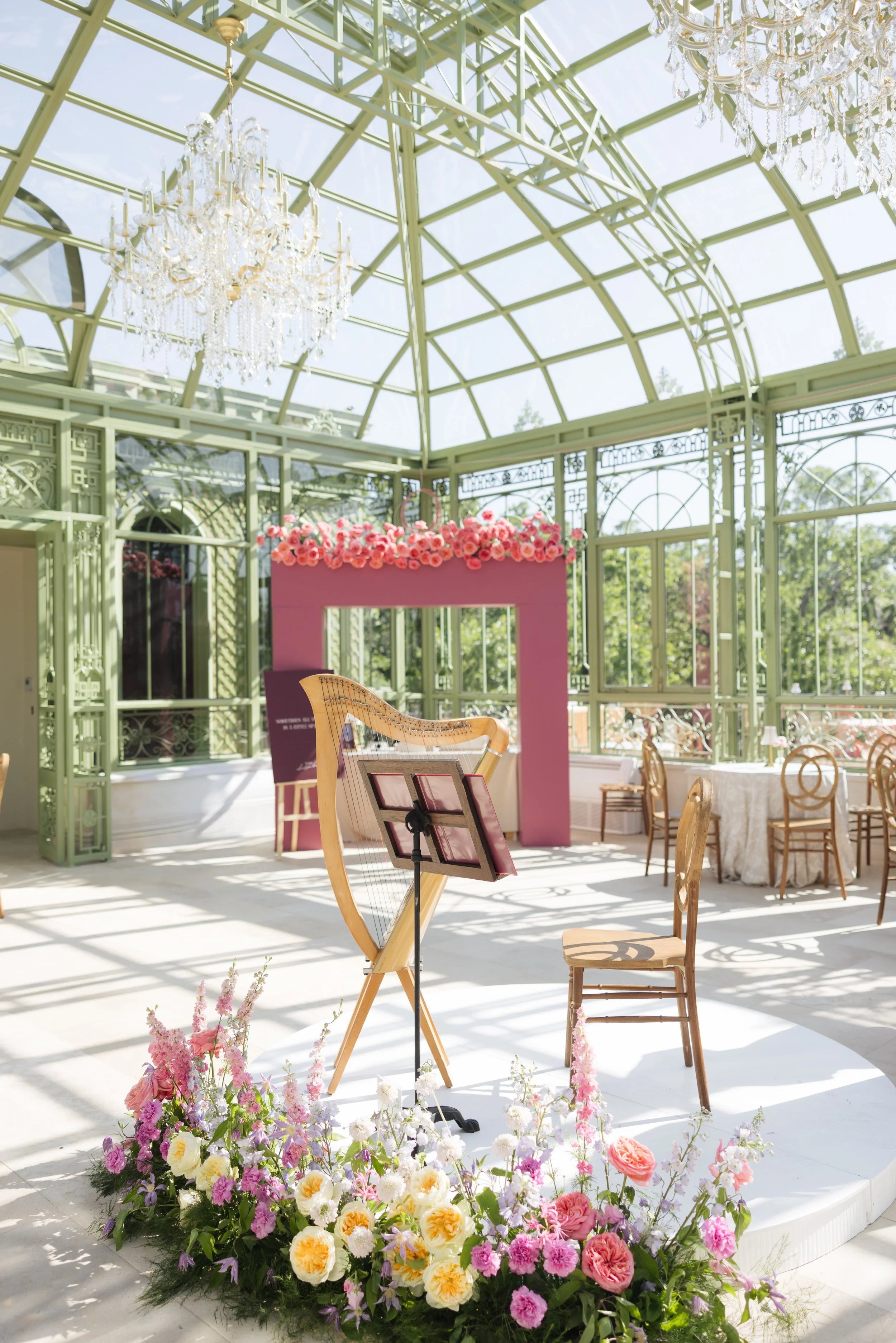 ALLABOUTWEDDINGSWYNCHESTERGARDENS_0009.jpg