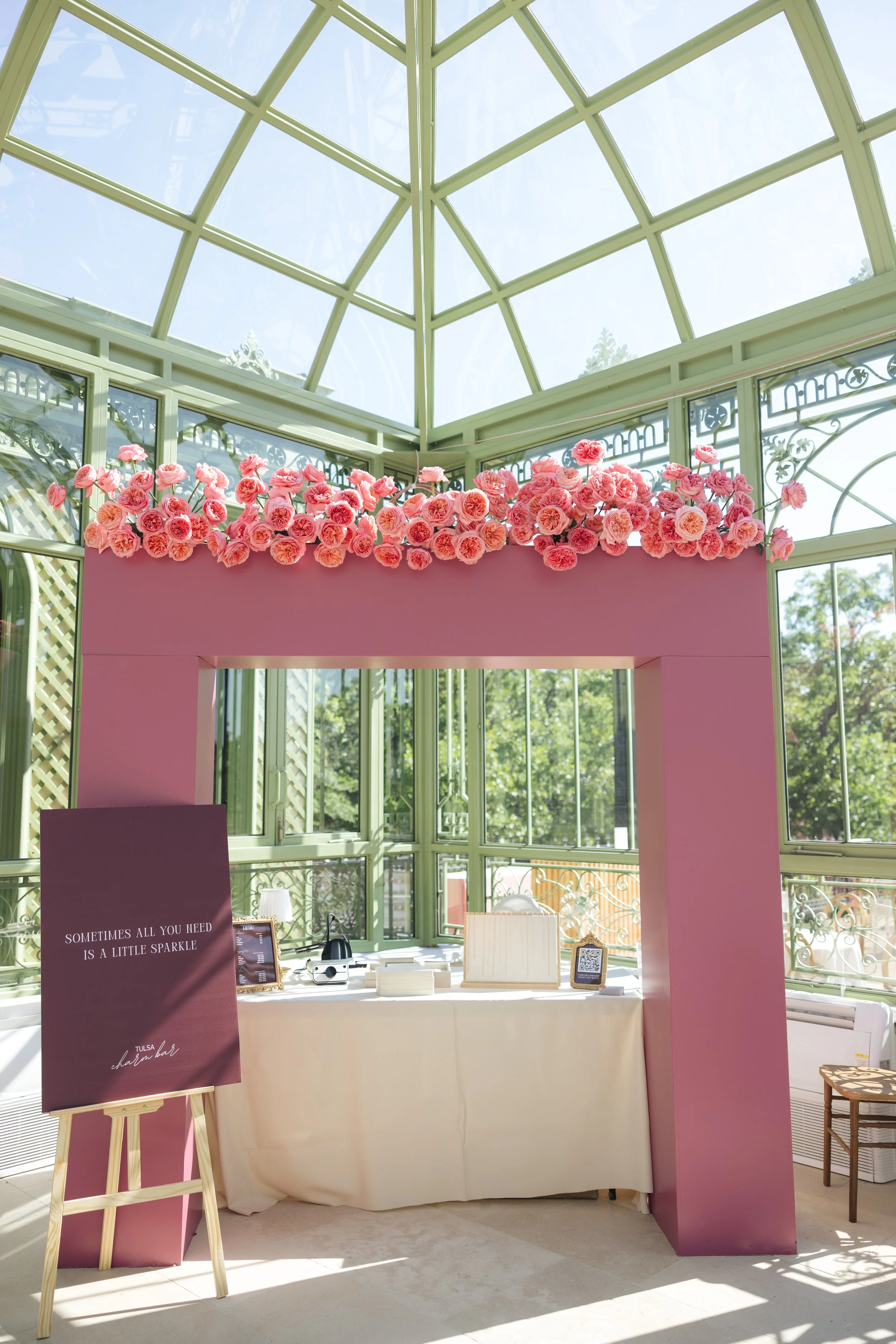 ALLABOUTWEDDINGSWYNCHESTERGARDENS_0036.jpg