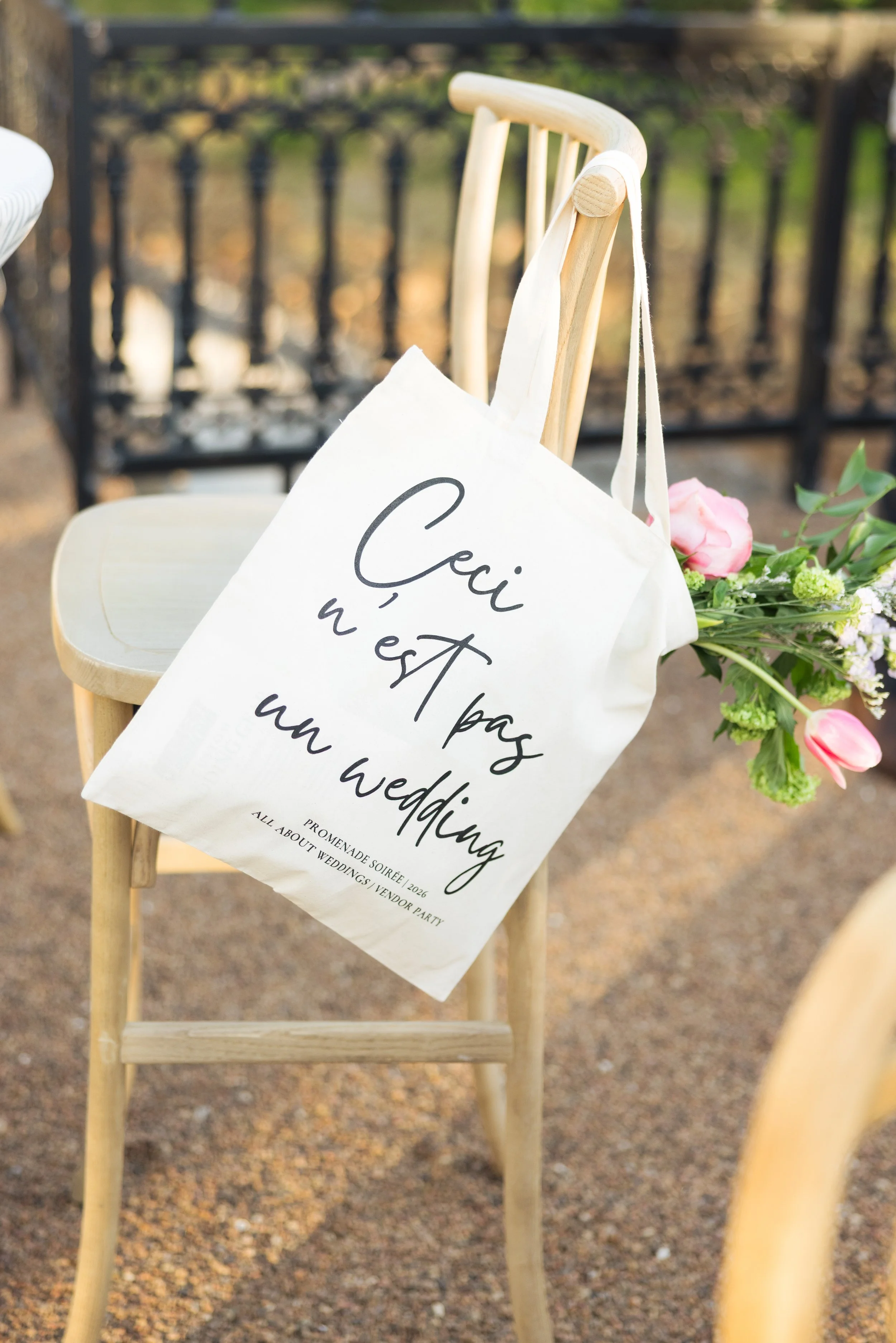 ALLABOUTWEDDINGSWYNCHESTERGARDENS_0051-Copy1.jpg