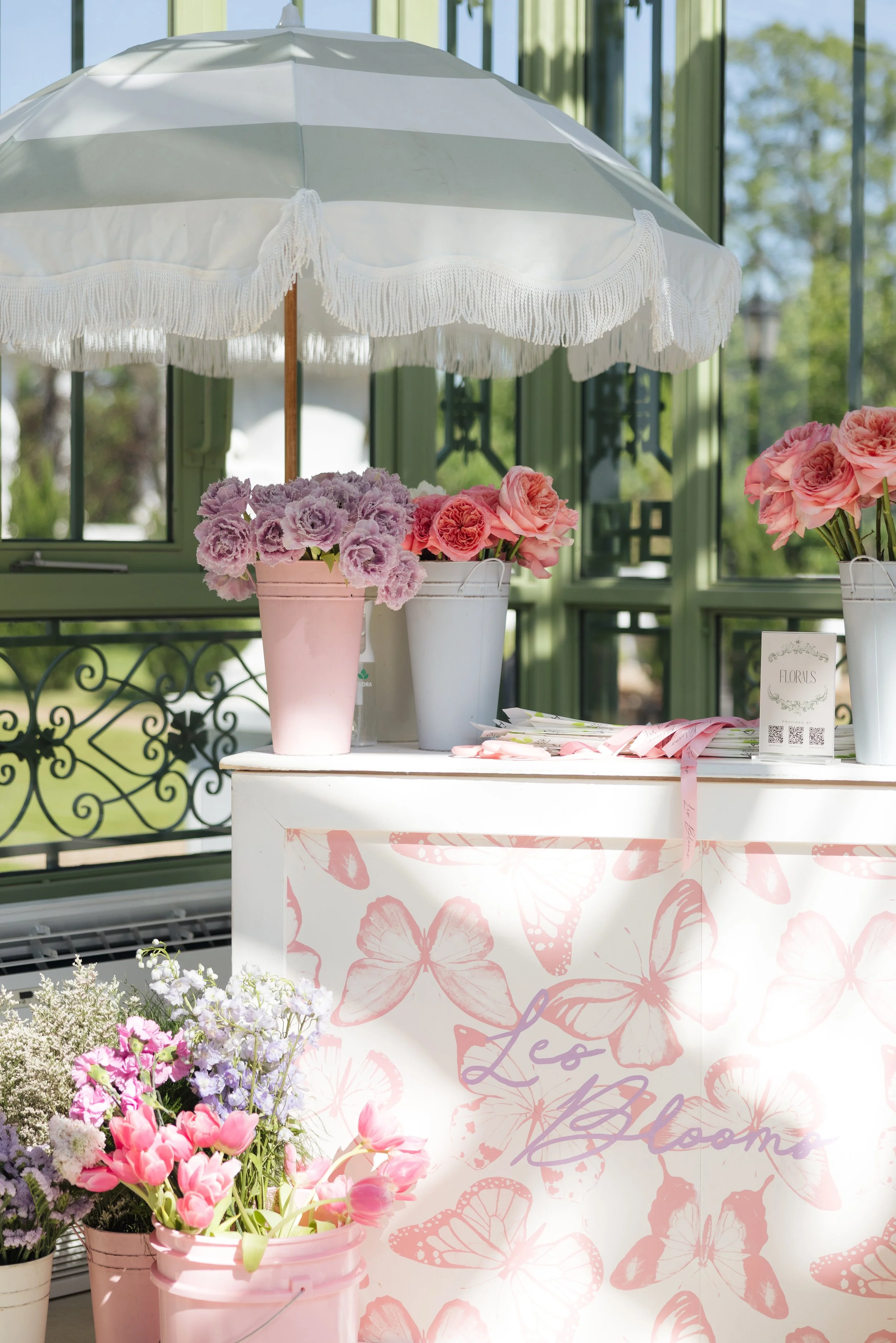 ALLABOUTWEDDINGSWYNCHESTERGARDENS_0058.jpg
