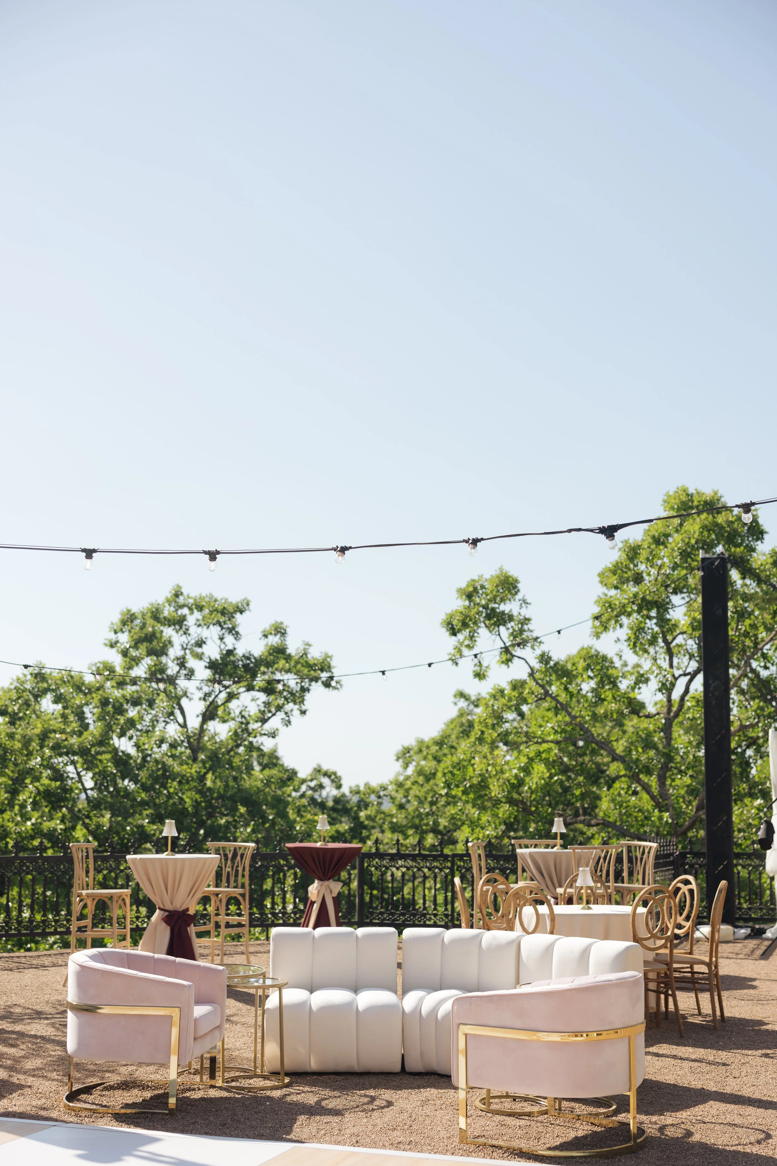 ALLABOUTWEDDINGSWYNCHESTERGARDENS_0126.jpg