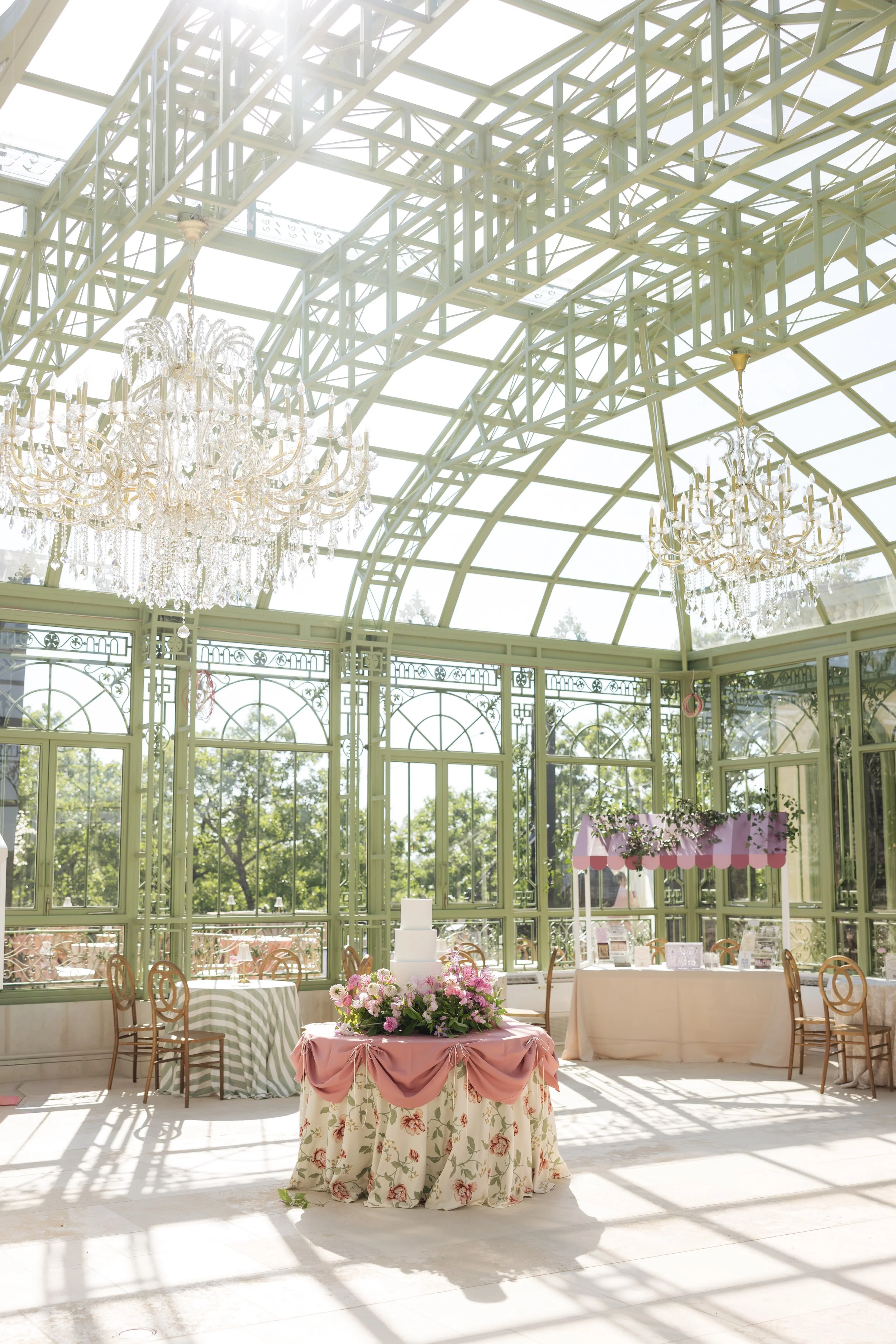 ALLABOUTWEDDINGSWYNCHESTERGARDENS_0133.jpg