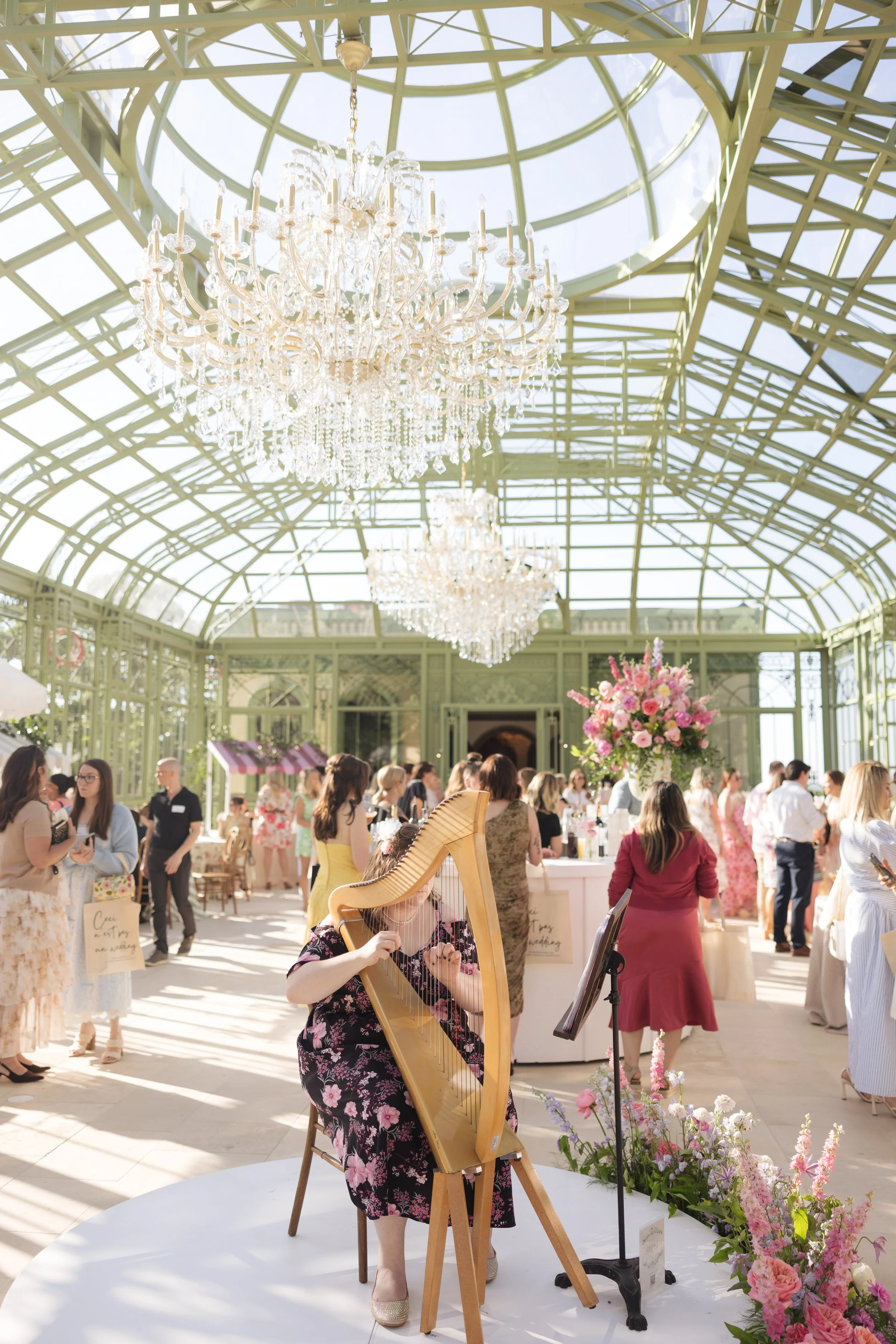 ALLABOUTWEDDINGSWYNCHESTERGARDENS_0165.jpg