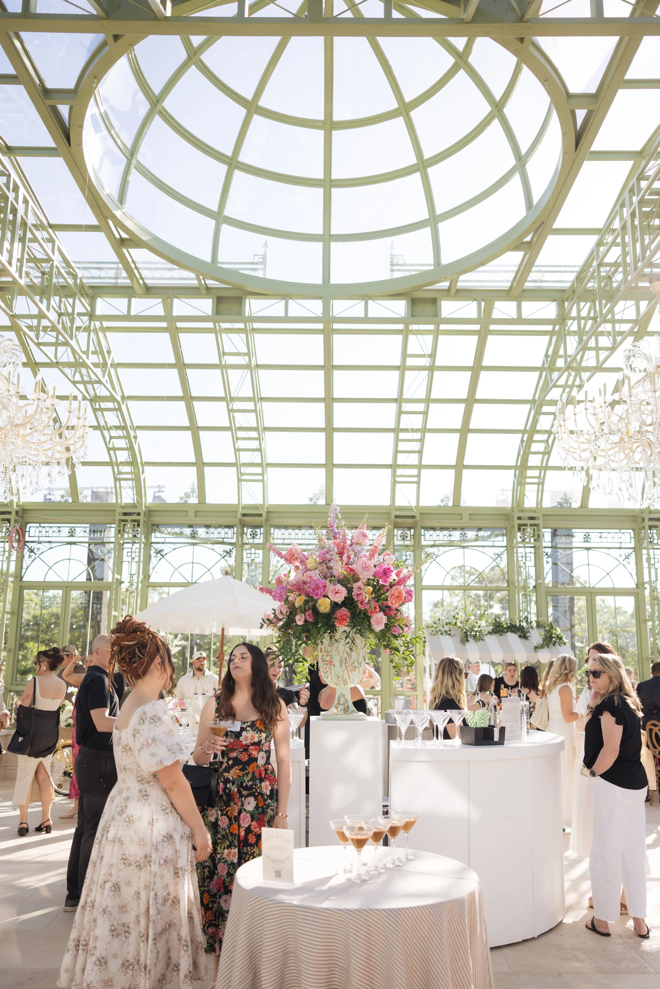 ALLABOUTWEDDINGSWYNCHESTERGARDENS_0171.jpg