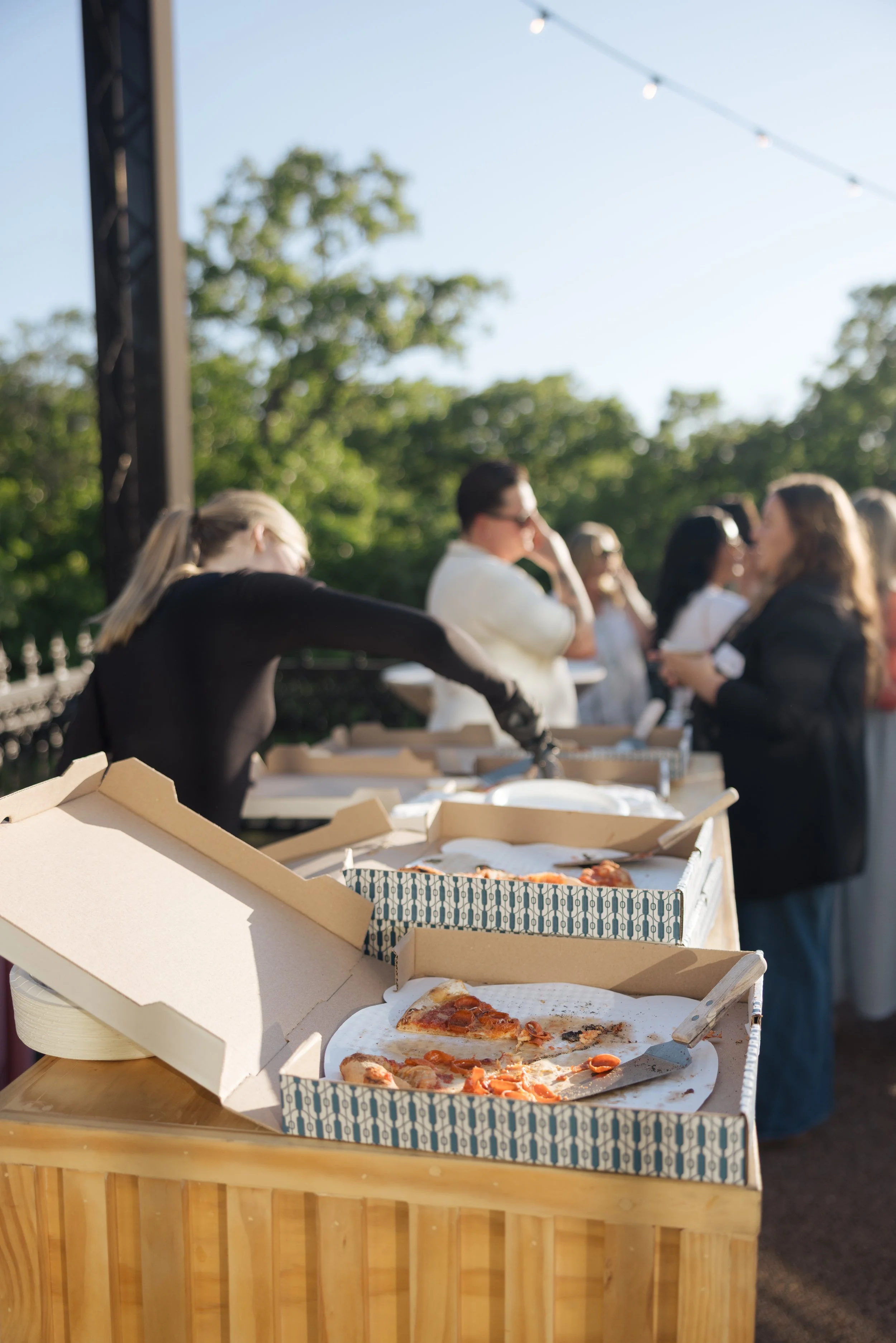 ALLABOUTWEDDINGSWYNCHESTERGARDENS_0192.jpg