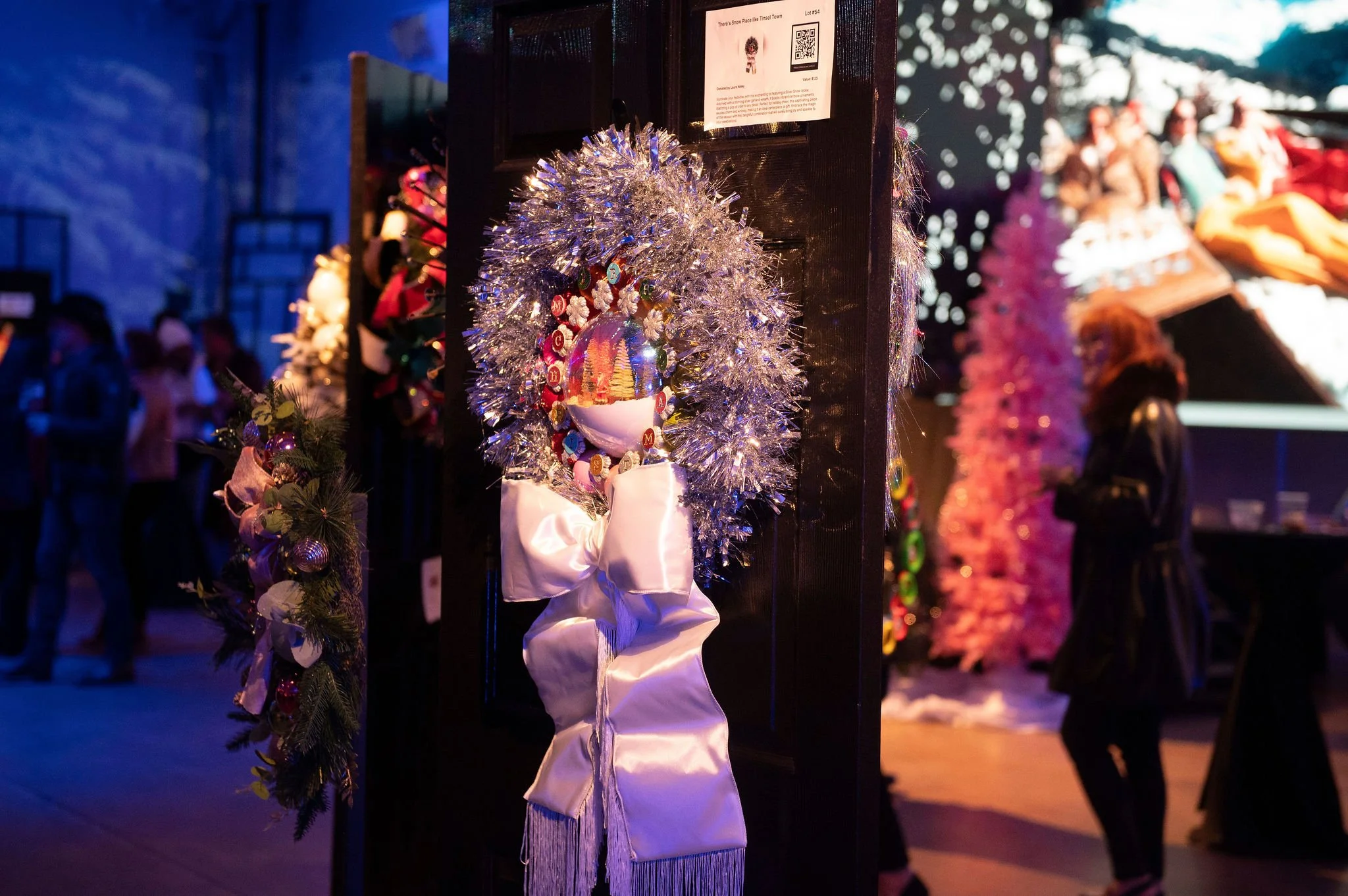 DIFFA_FY26_WREATH_TC_153.jpg