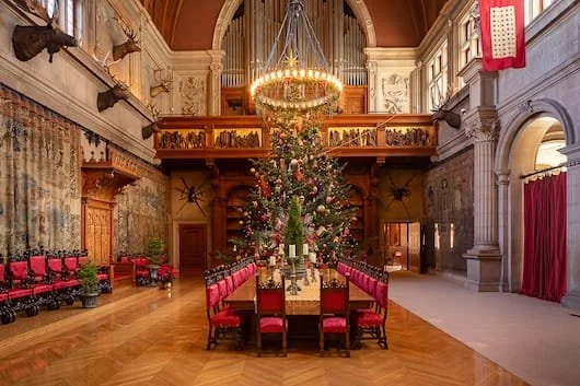 Seven ways to elevate your holiday decorating, according to the pros at Biltmore