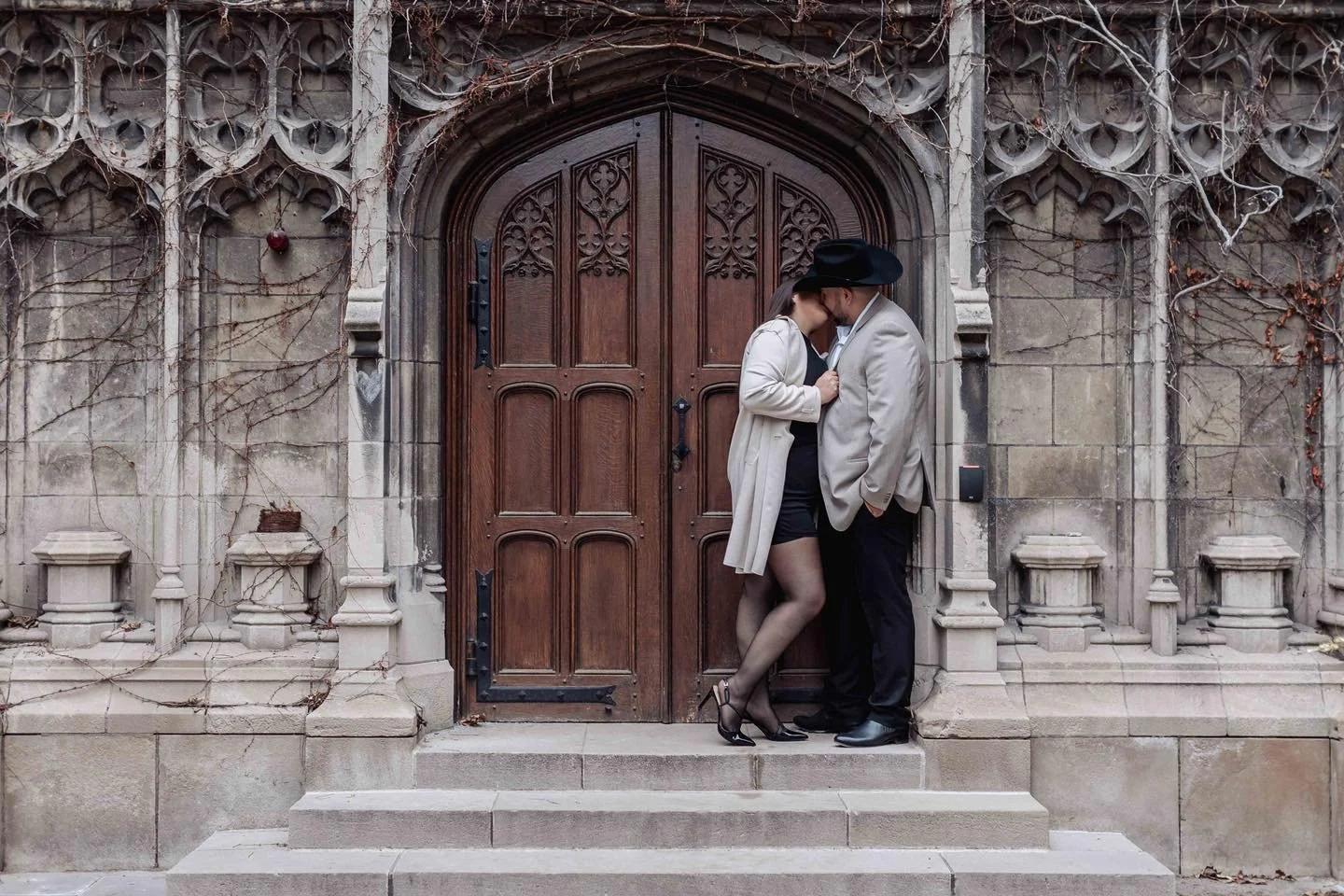 As a photographer, there&rsquo;s nothing like walking into a shoot and feeling that electric buzz between two people. You know the kind: the way they lean in close to share a laugh, the confident glances that say they&rsquo;re planning trouble, and t