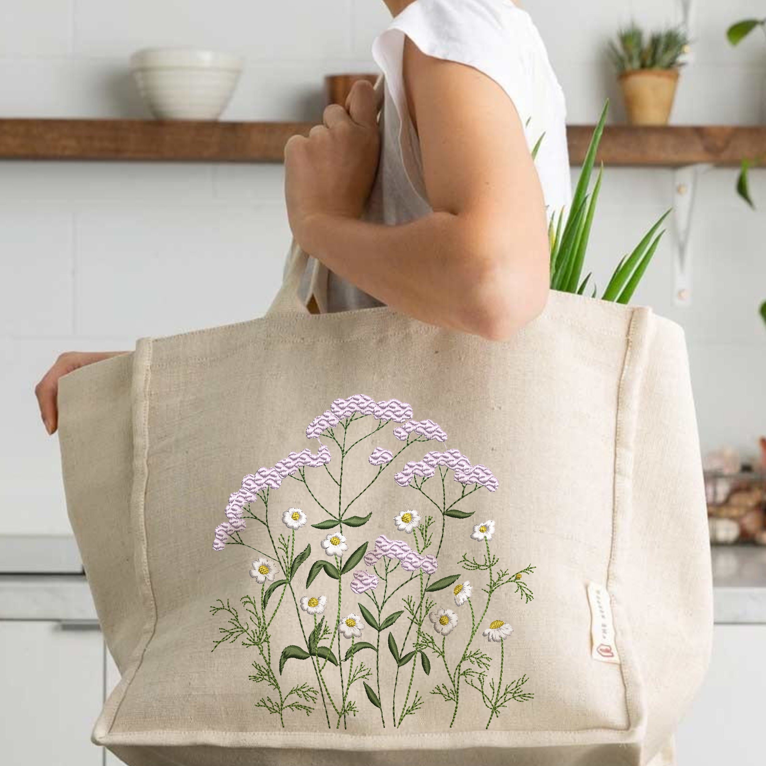Queen Anne's Lace Flower and Chamomile Machine Embroidery Design Pattern embroidered on a handbag