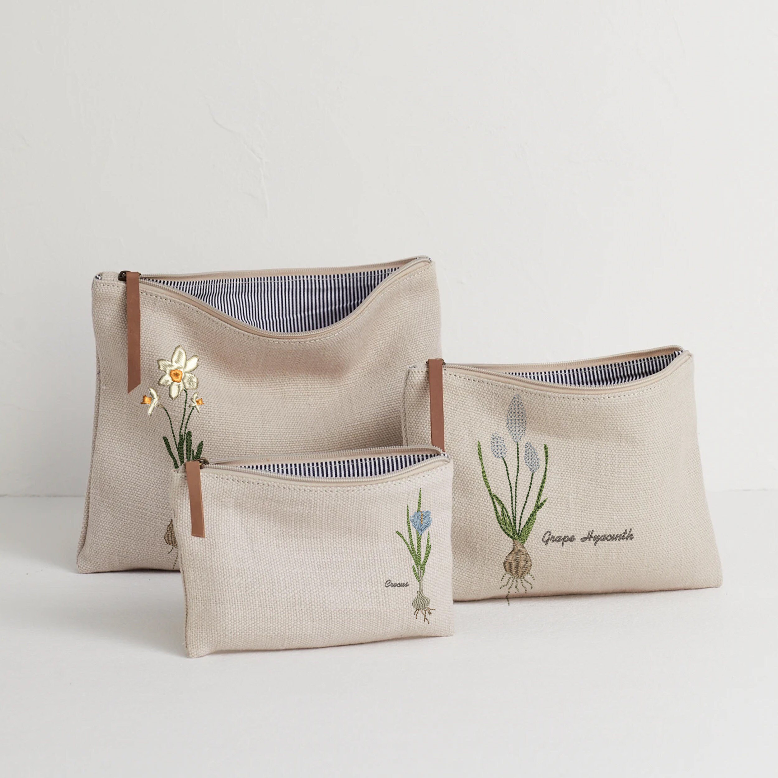 https://i.etsystatic.com/30923089/r/il/16bedb/3788273509/il_fullxfull.3788273509_79oz.jpg