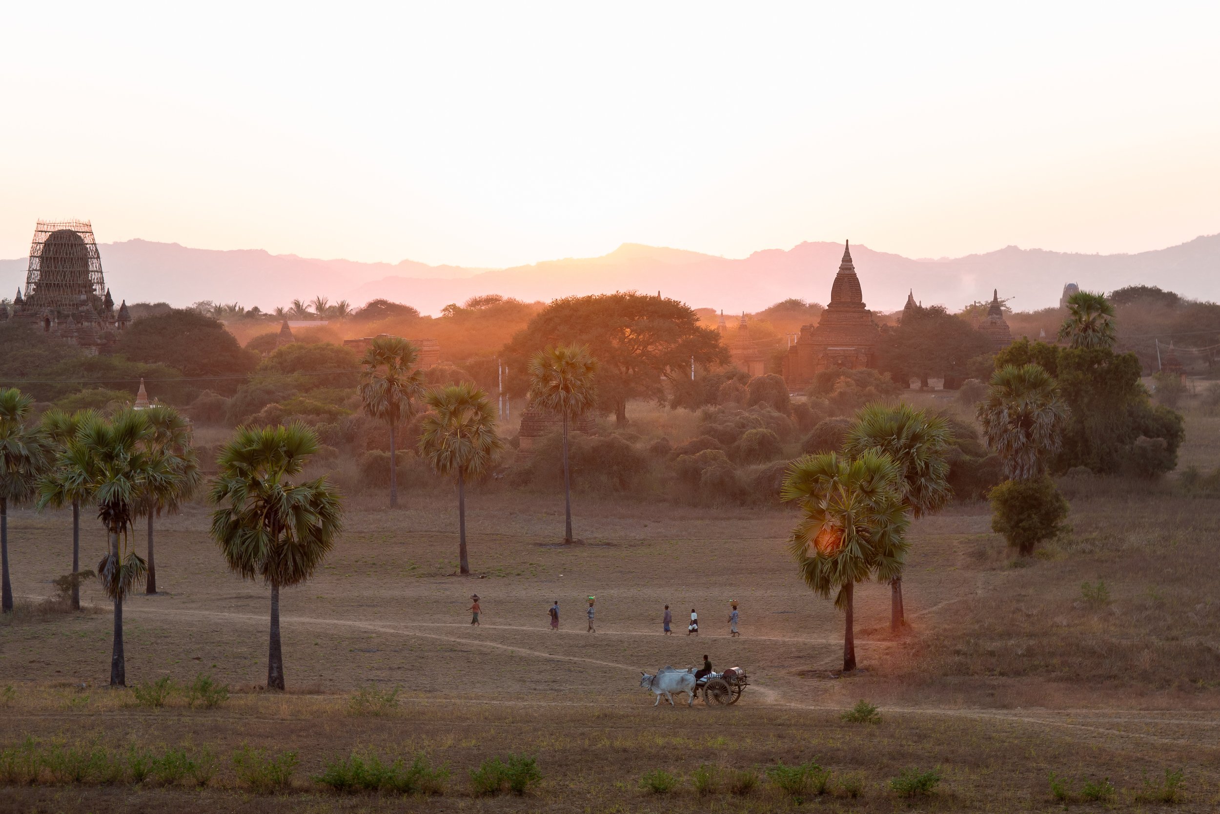 bagan walk in line.jpg