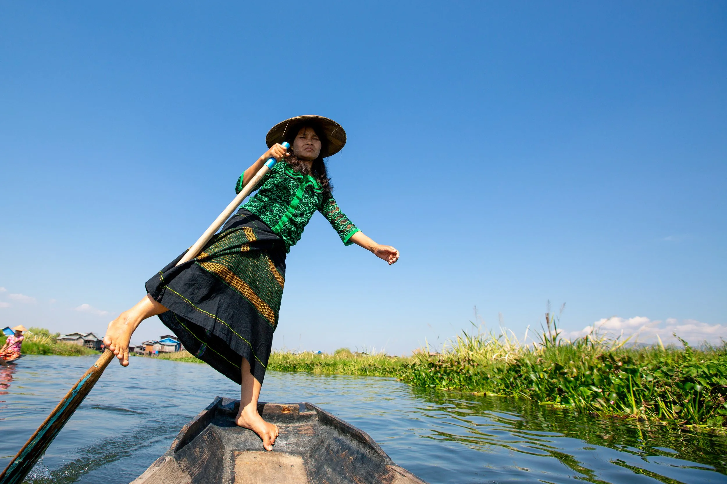 inle boat woman.jpg