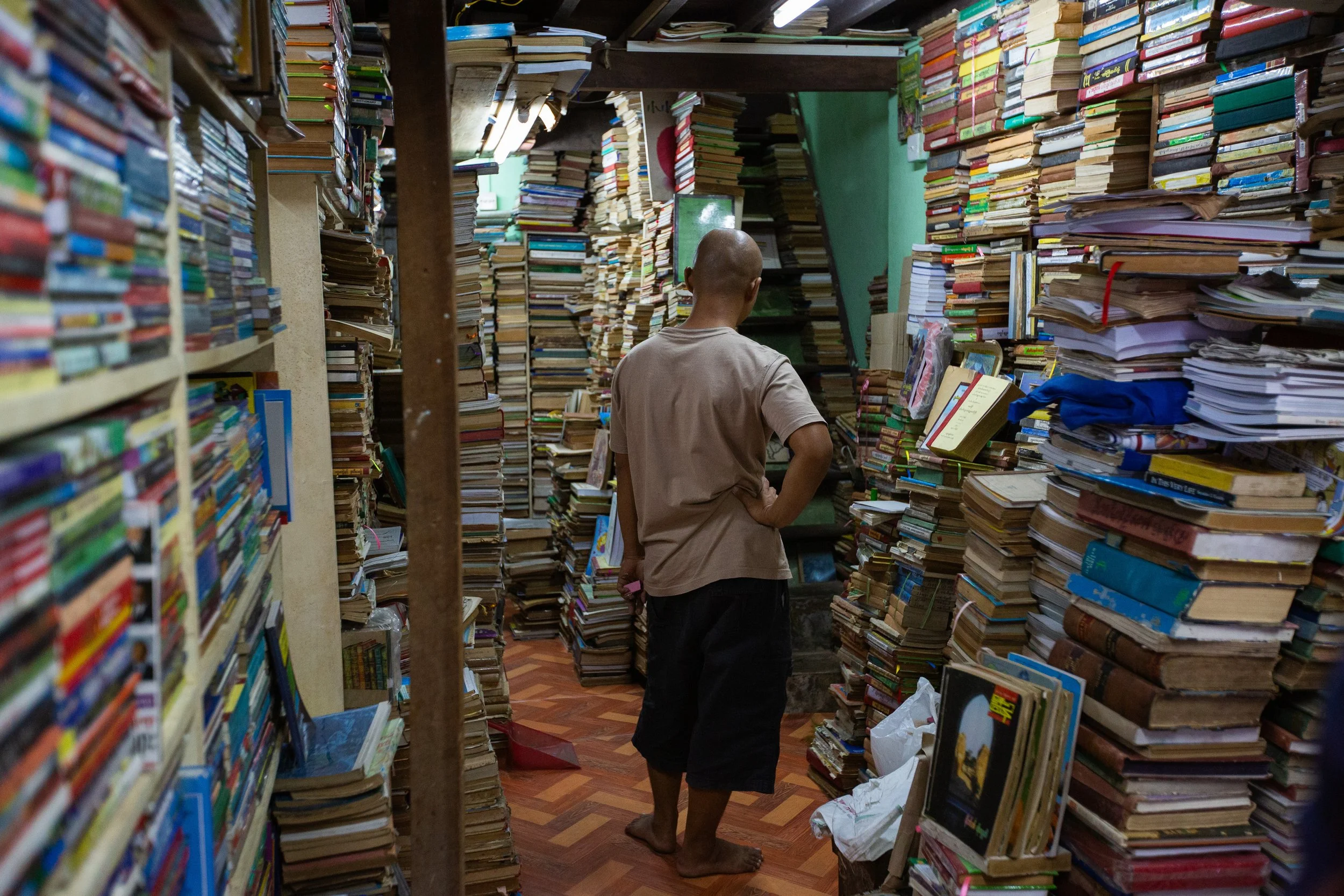 yangon book store.jpg