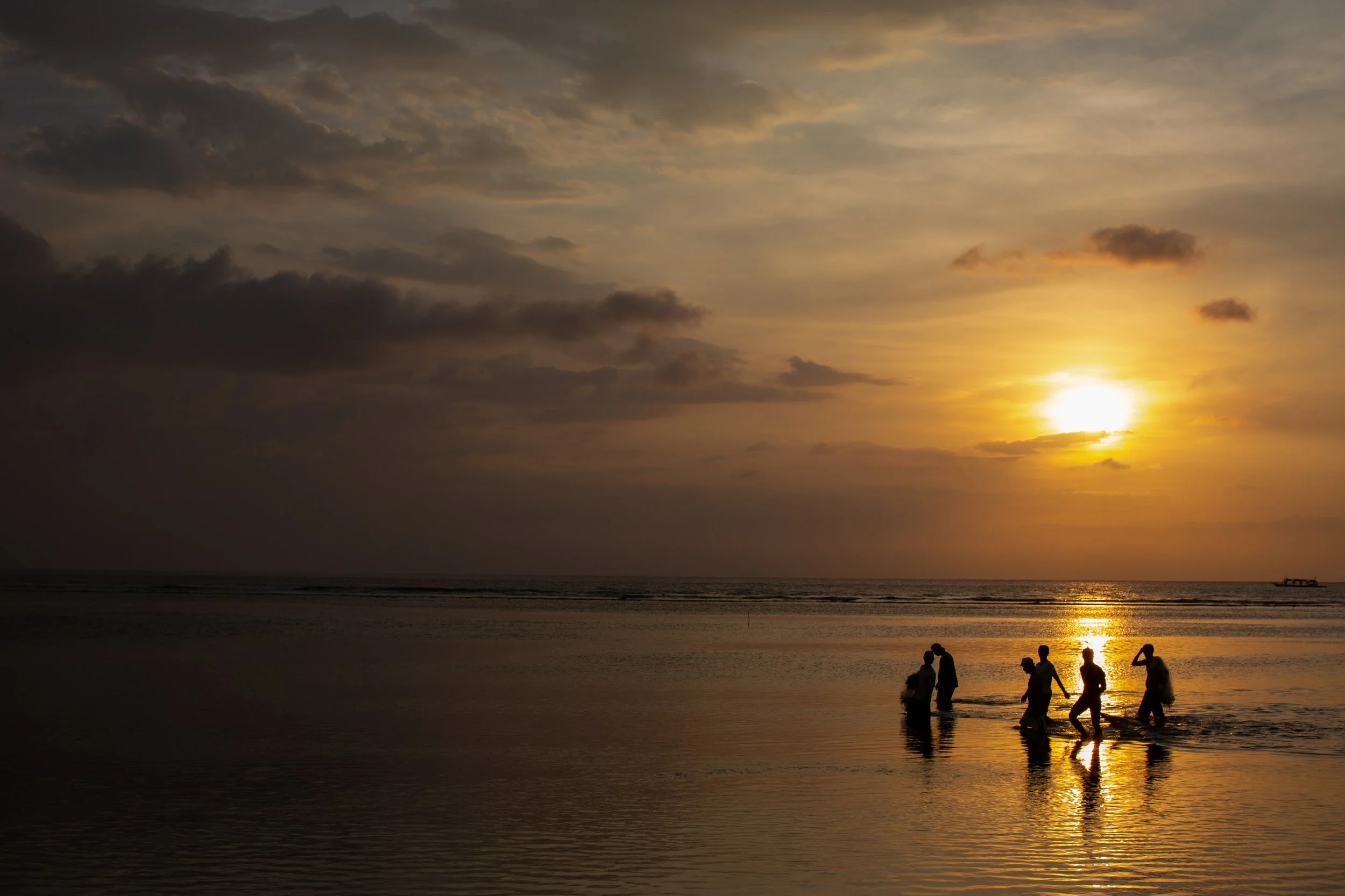 gilit seaweed farmers.jpg