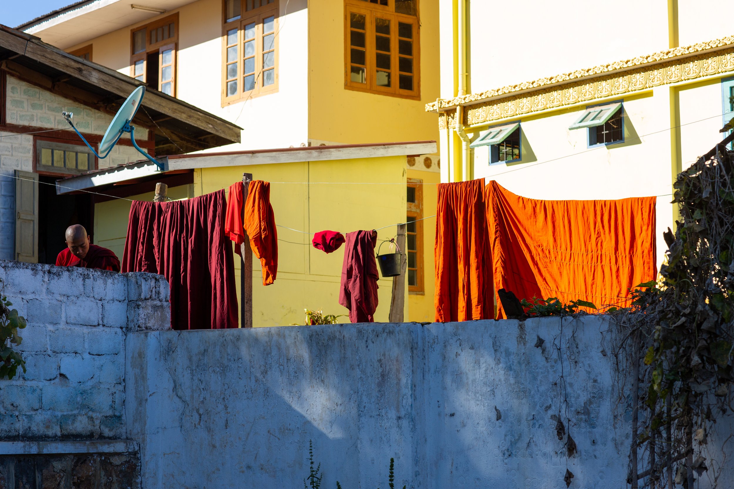 kalaw monk laundry.jpg