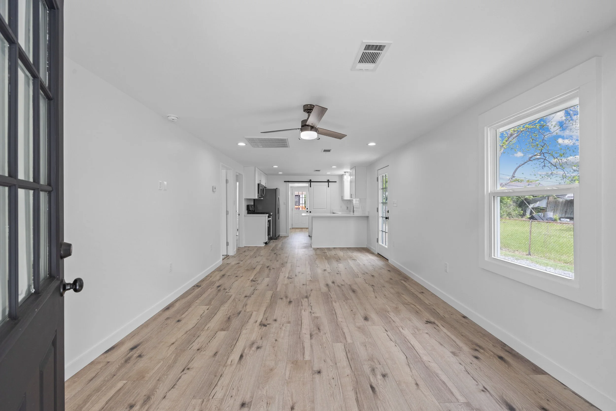 2109 James Street - 3.jpg