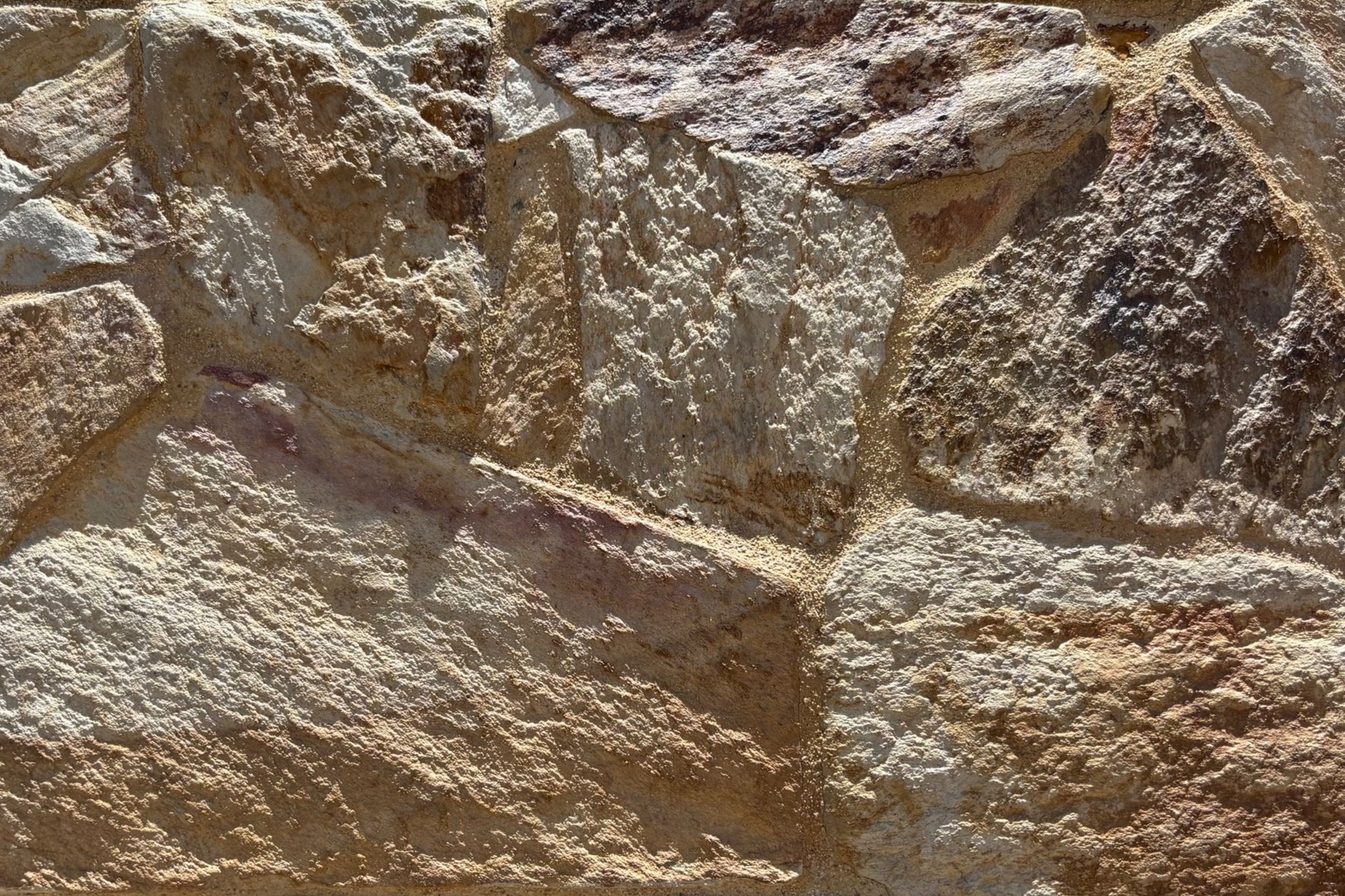 Piedra Primavera en laja