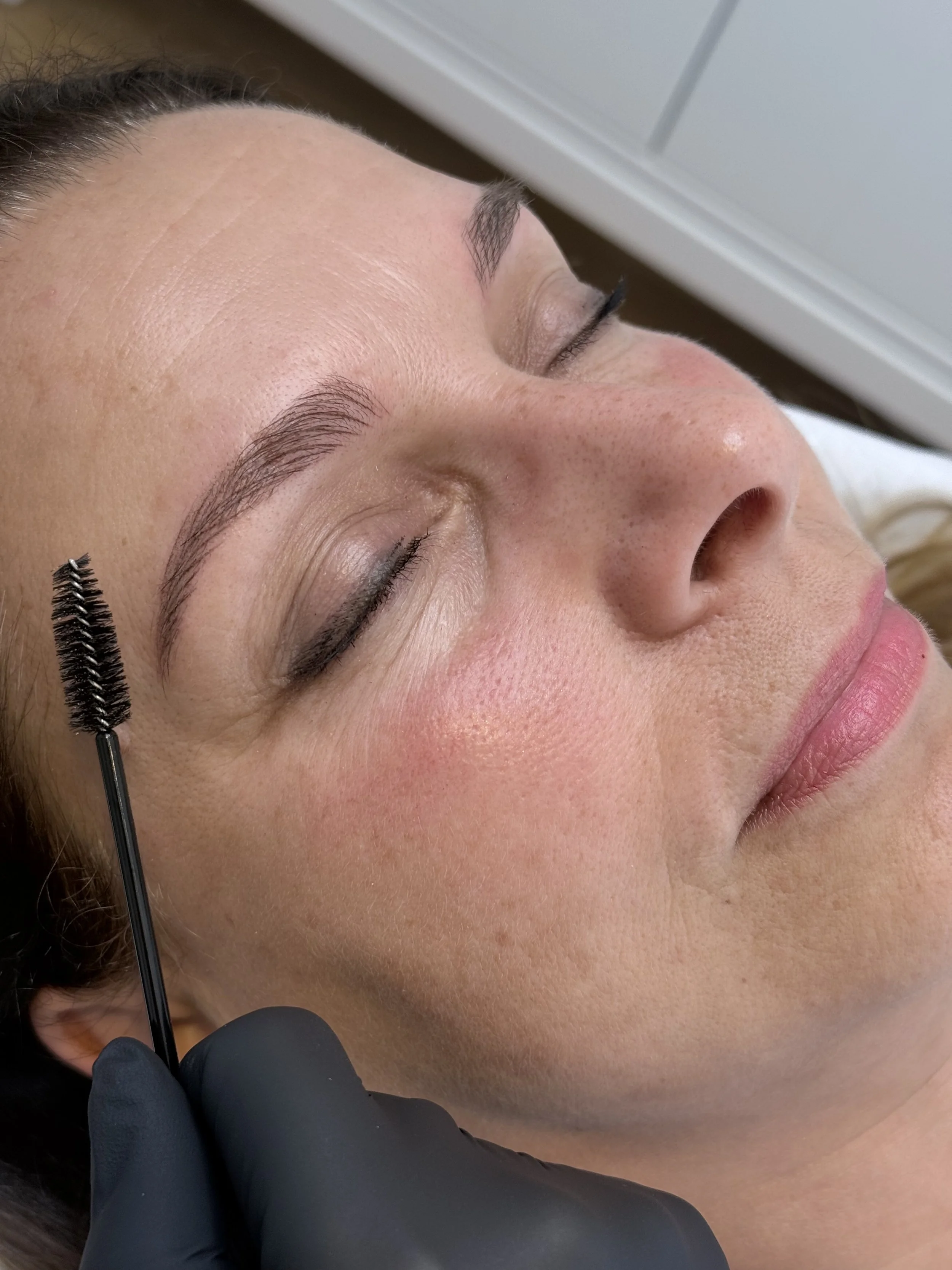 Nano brows close up with brow wand