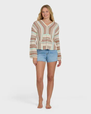 billabong baja beach sweater outfit