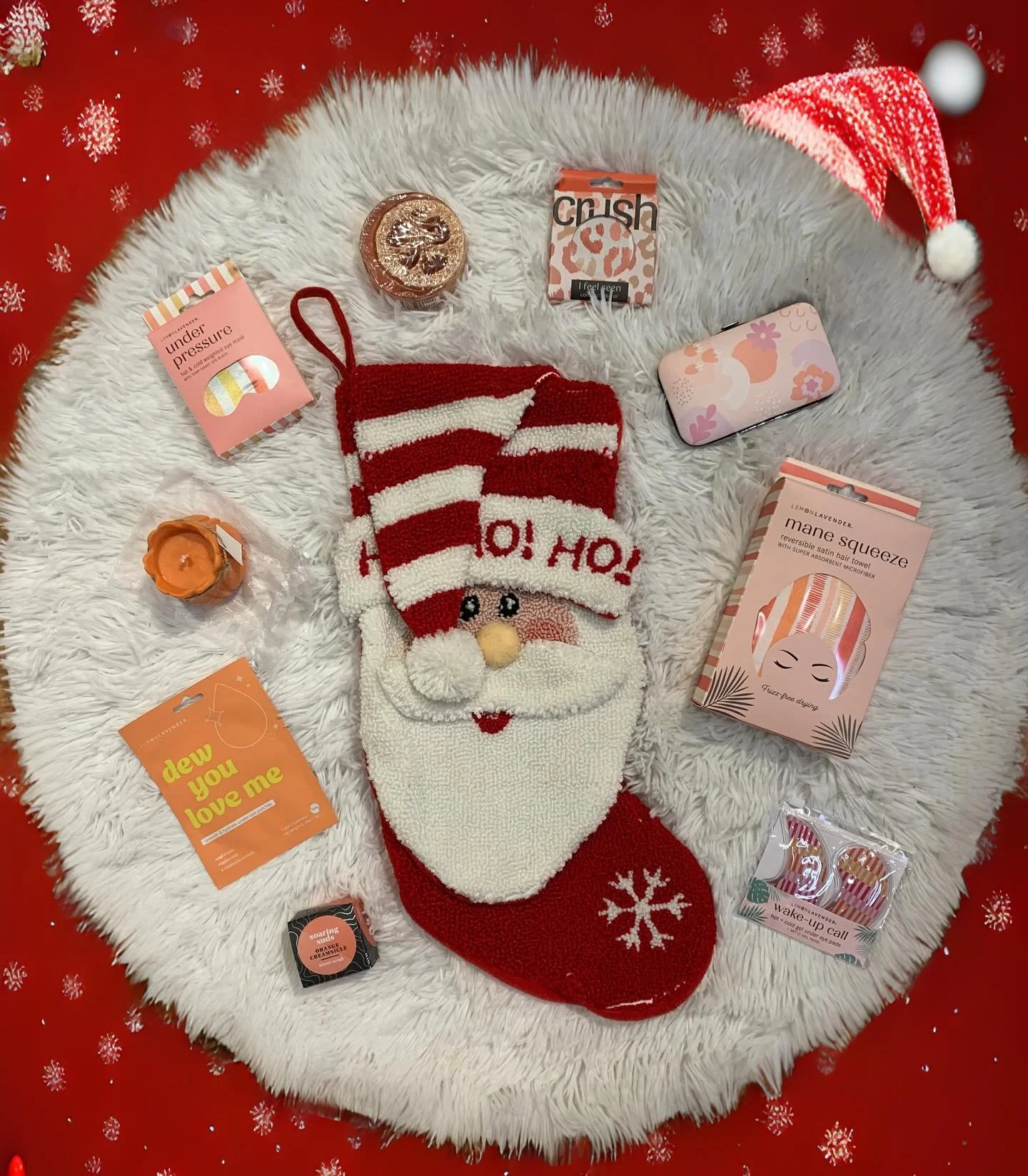 Self care stocking stuffers!! 🎄❤️🎄#selfcare #merrychristmas #smallbusiness #christmas #lanasboutique #kalamazoo #stockingstuffers