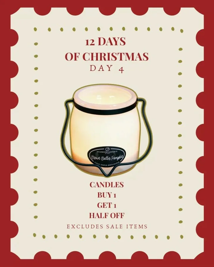 On the fourth day of Christmas Lana&rsquo;s gives to you&hellip; one candle to gift and one to keep too! 🕯️🎄✨
This holiday, give the gift of scent with a warm candle handpicked from you! Whether it is a candle that smells as good as their presence 