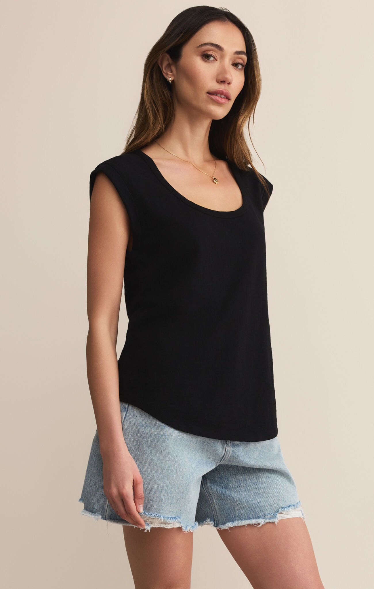 z supply per diem tee in black