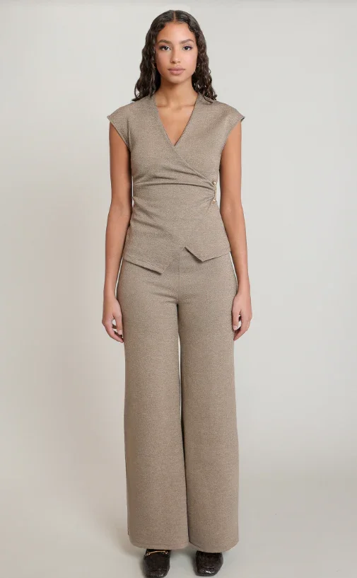 dex cross wrap top outfit