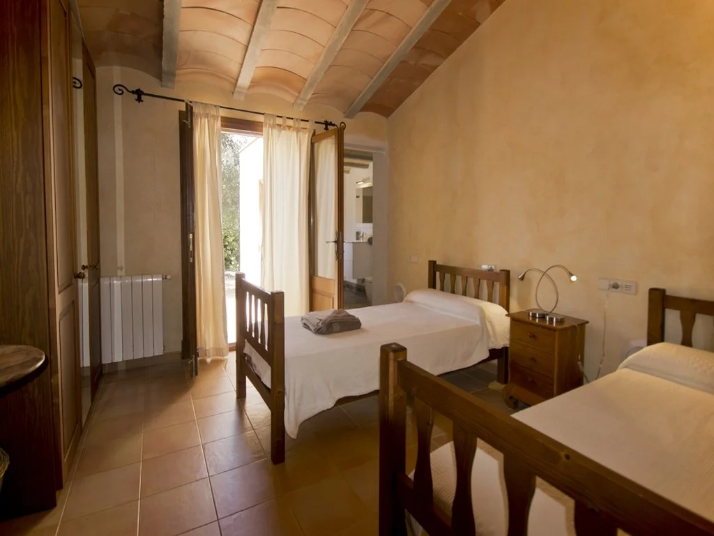 31_downstairs room with little exclusive patio (1).jpg