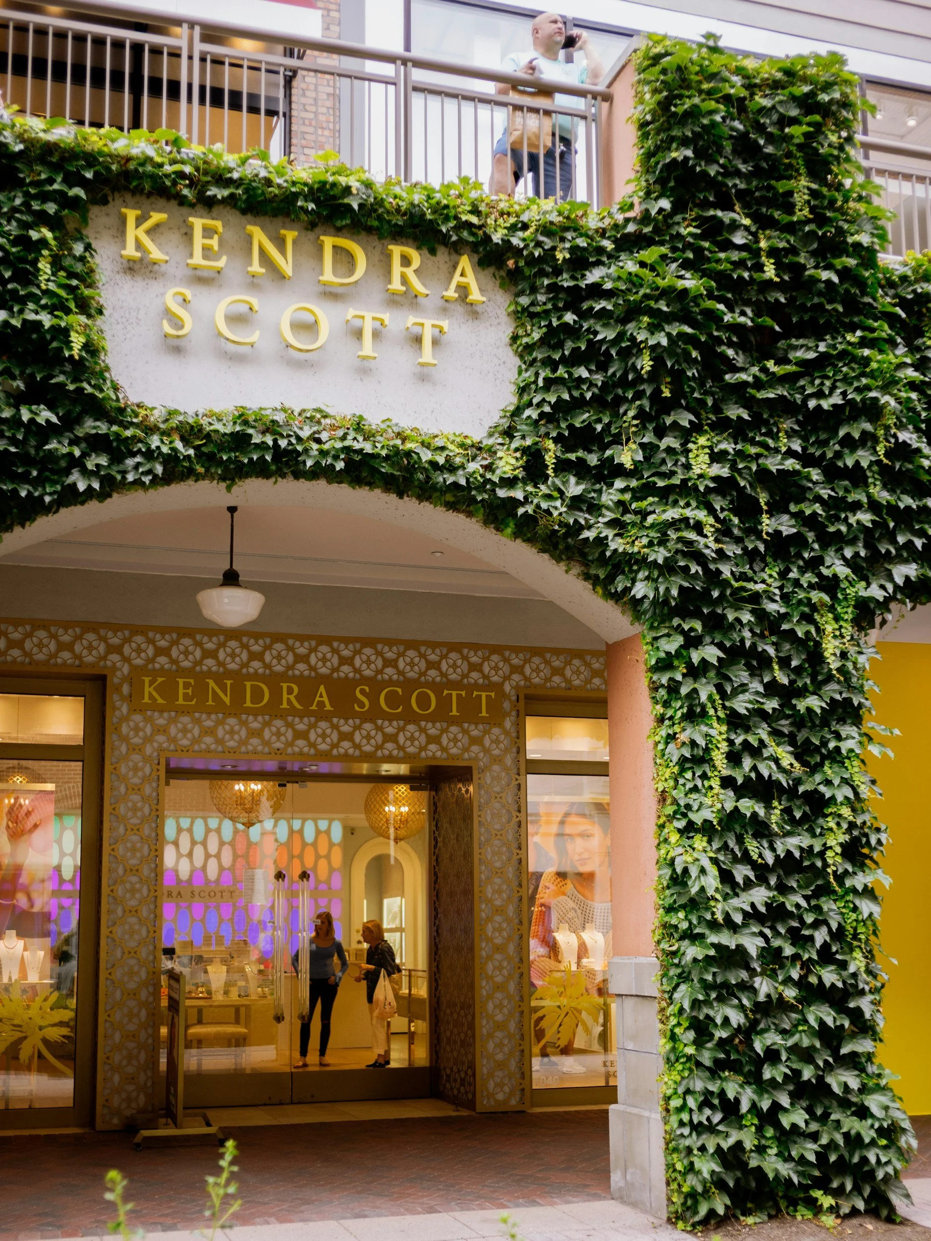 Kendra Scott Party