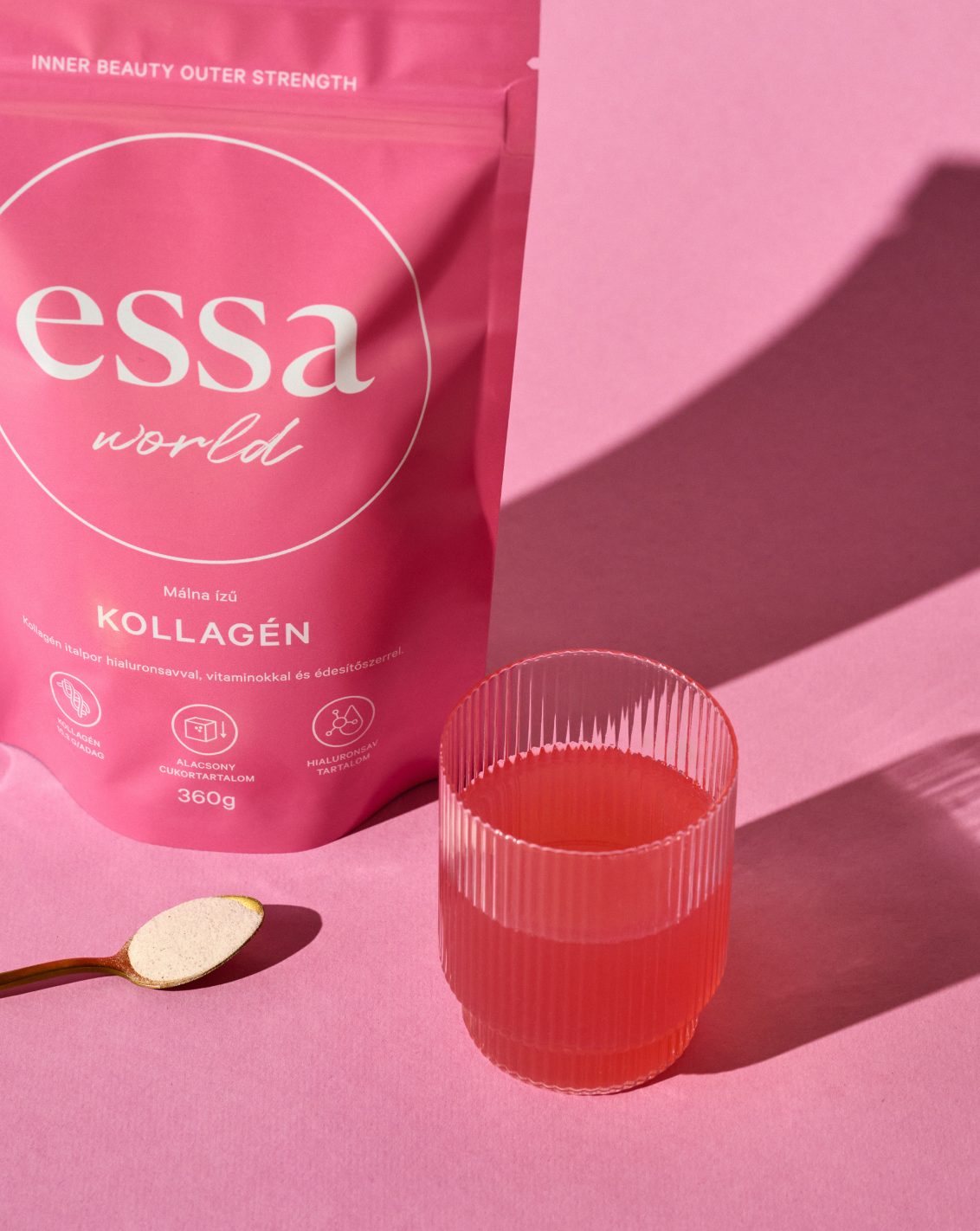 Essaworld <br/> <em> The future of wellness from within. </em>