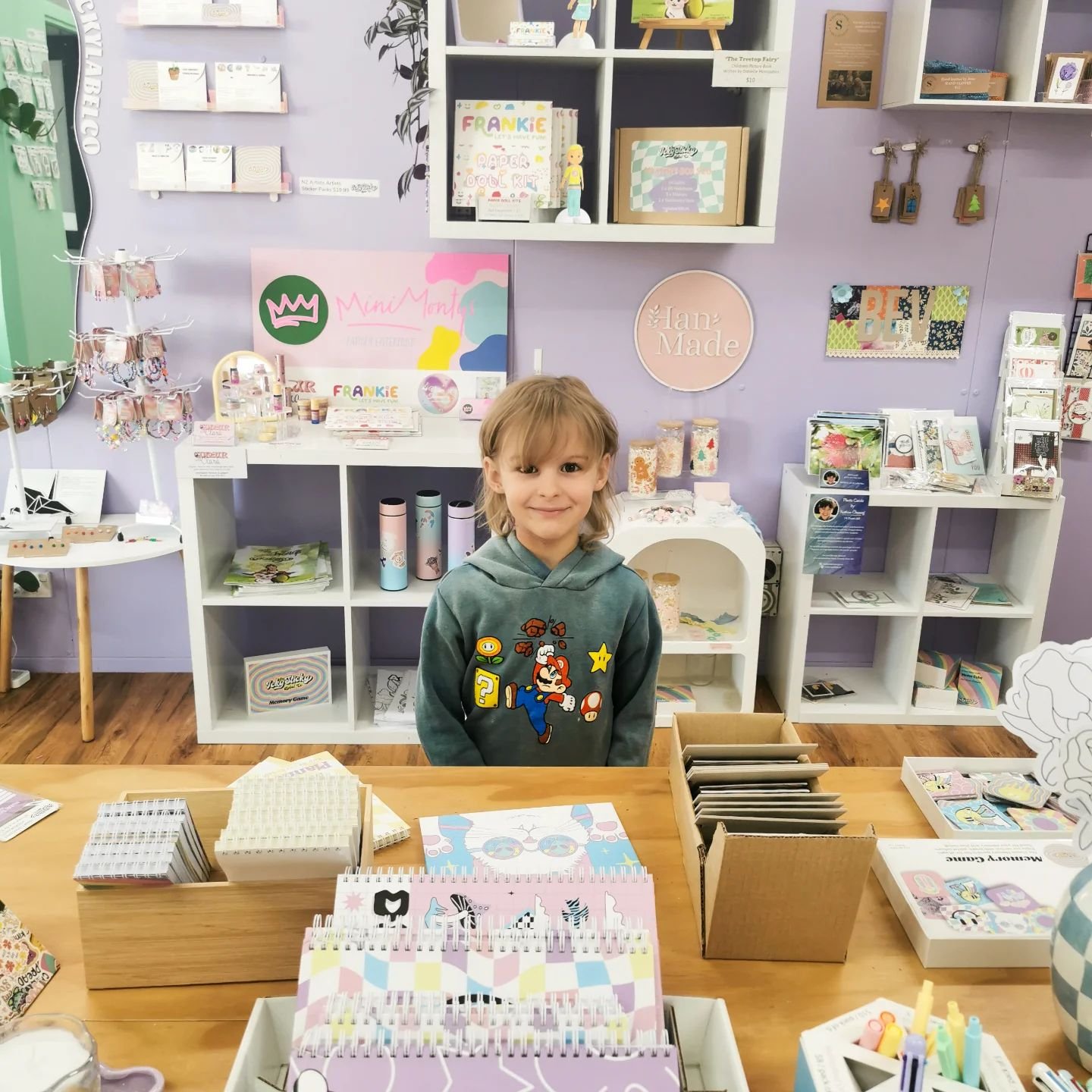 The cutest shopkeeper you ever did see. Gift shopping for Christmas online or in our Bridge Street, Nelson shop 💞💖🛍️