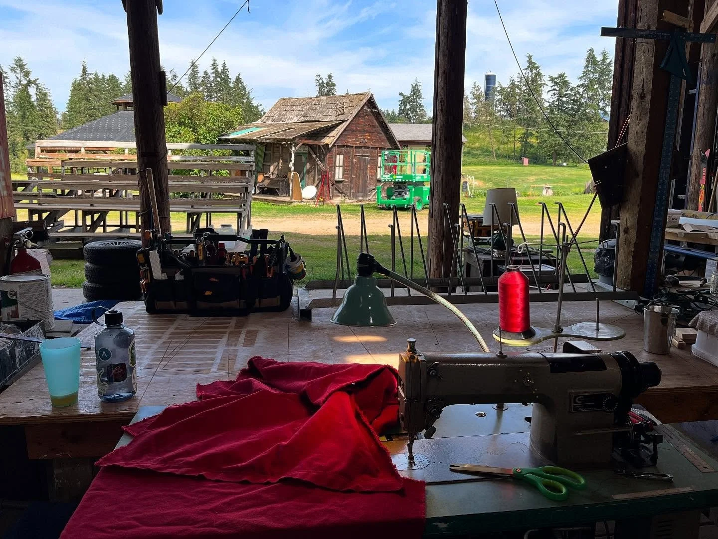 The dreamiest sewing setup! Patchwork curtain sewing for the summer show, Richard III, at @caravanfarmtheatre 
Hilarious, good music, good costumes - say no more. Buy tickets. 

We reused fabric from another project, making it super practical and sus