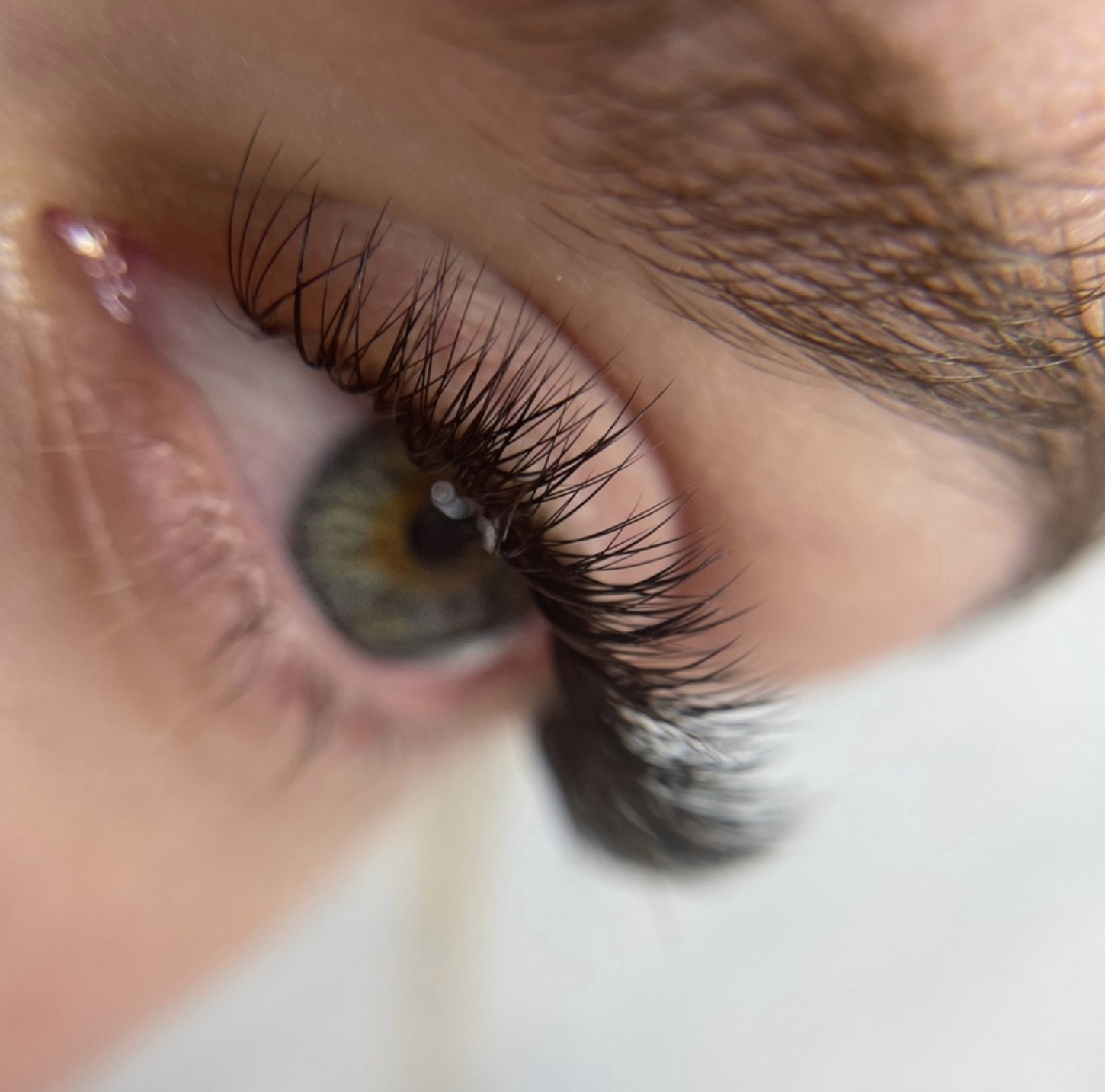 Hybrid lash extensions in Richmond VA at Extended Studio
