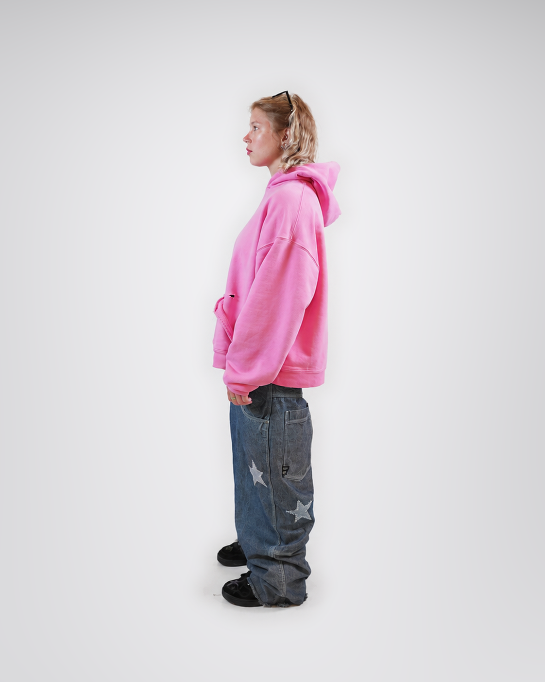 pink_hoodie_02_left_profile 2.png