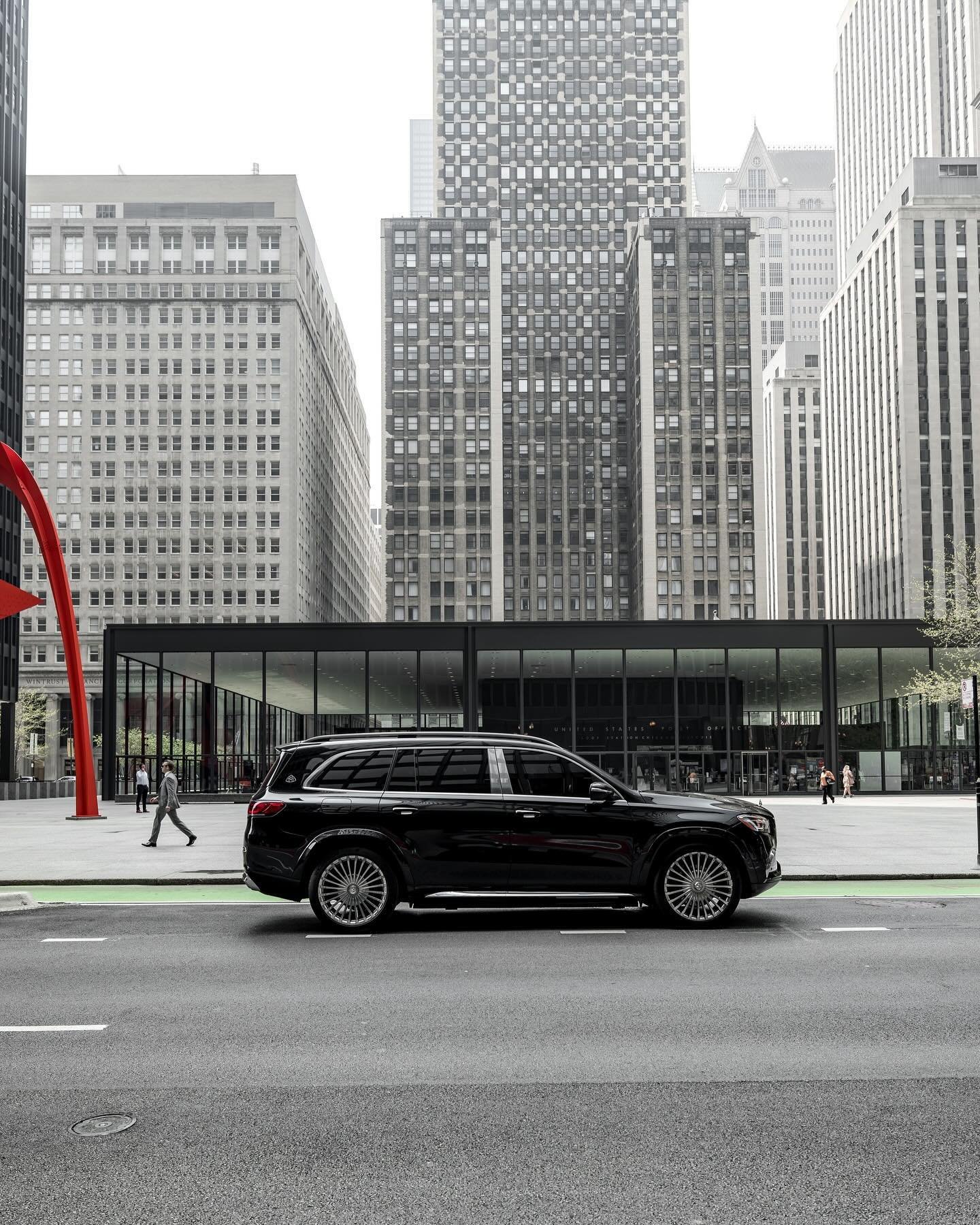 🚗💼 Seamless Travel with Veil Concierge: NEXUS-Approved Drivers to Seattle! 💼🚗
Looking for a hassle-free luxury ride across the border? Our professional drivers have NEXUS, giving you VIP access to shorter wait times at the border and getting you