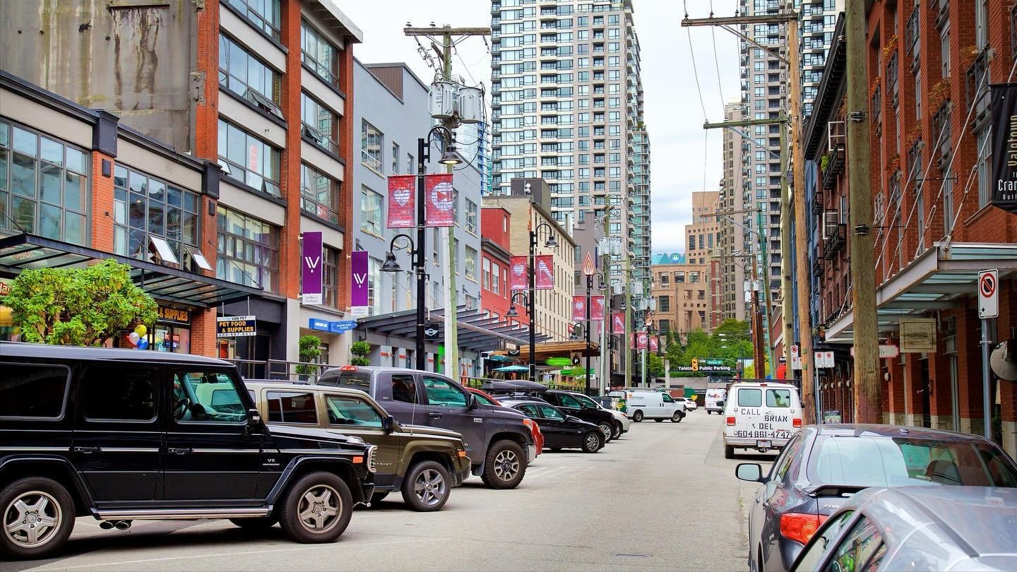 🌟 Experience True Luxury in the Heart of Yaletown with Veil Concierge! 🌟
Imagine arriving in style to one of Vancouver’s most vibrant neighborhoods. Veil Concierge offers luxury chauffeur and limo services, making your Yaletown nights unforg