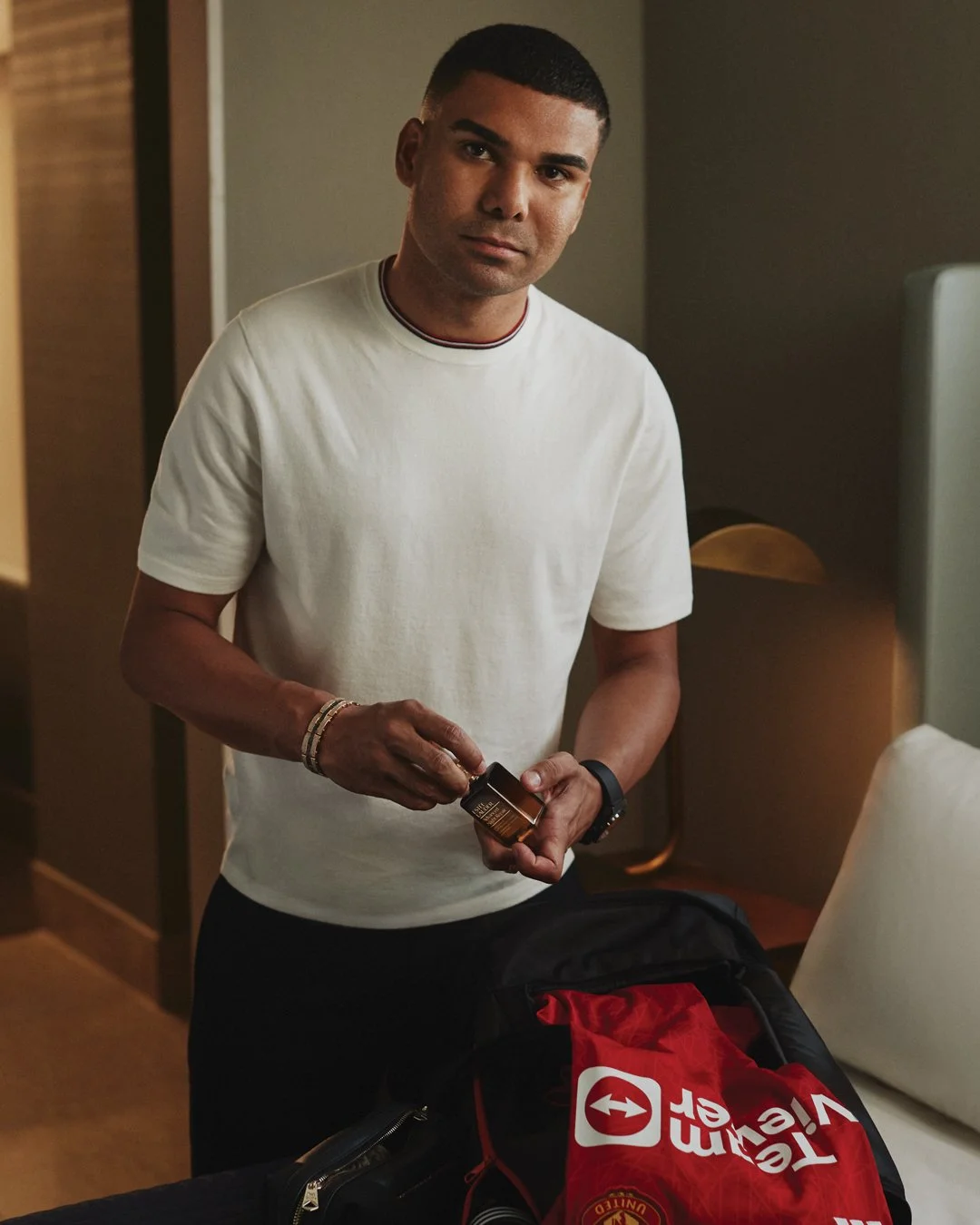 SP24_ManchesterUnited_ANR_X5_Application_Casemiro_04_0787_ASIA_1080x1350.jpg