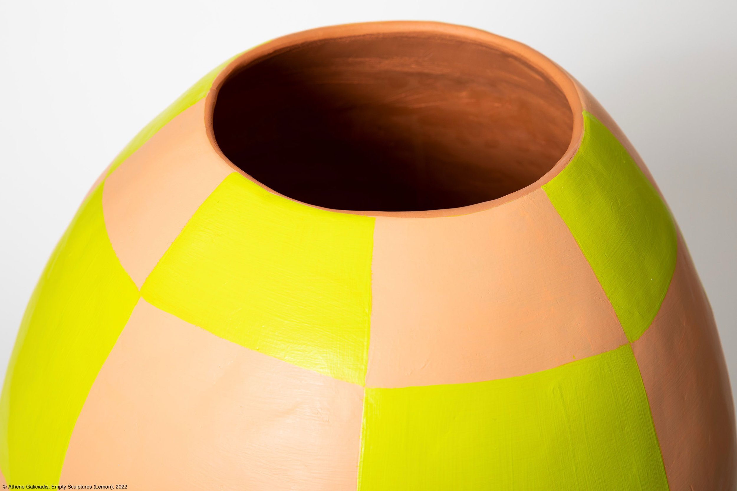 Athene_Galiciadis_Empty-Sculptures-(Lemon)_2022.jpg