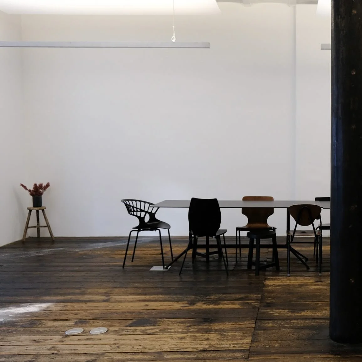 welcome to the erste liebe atelier — an artistic space right in the heart of Hamburg, where art, culture and innovation meet. what better spot to host your next big idea?