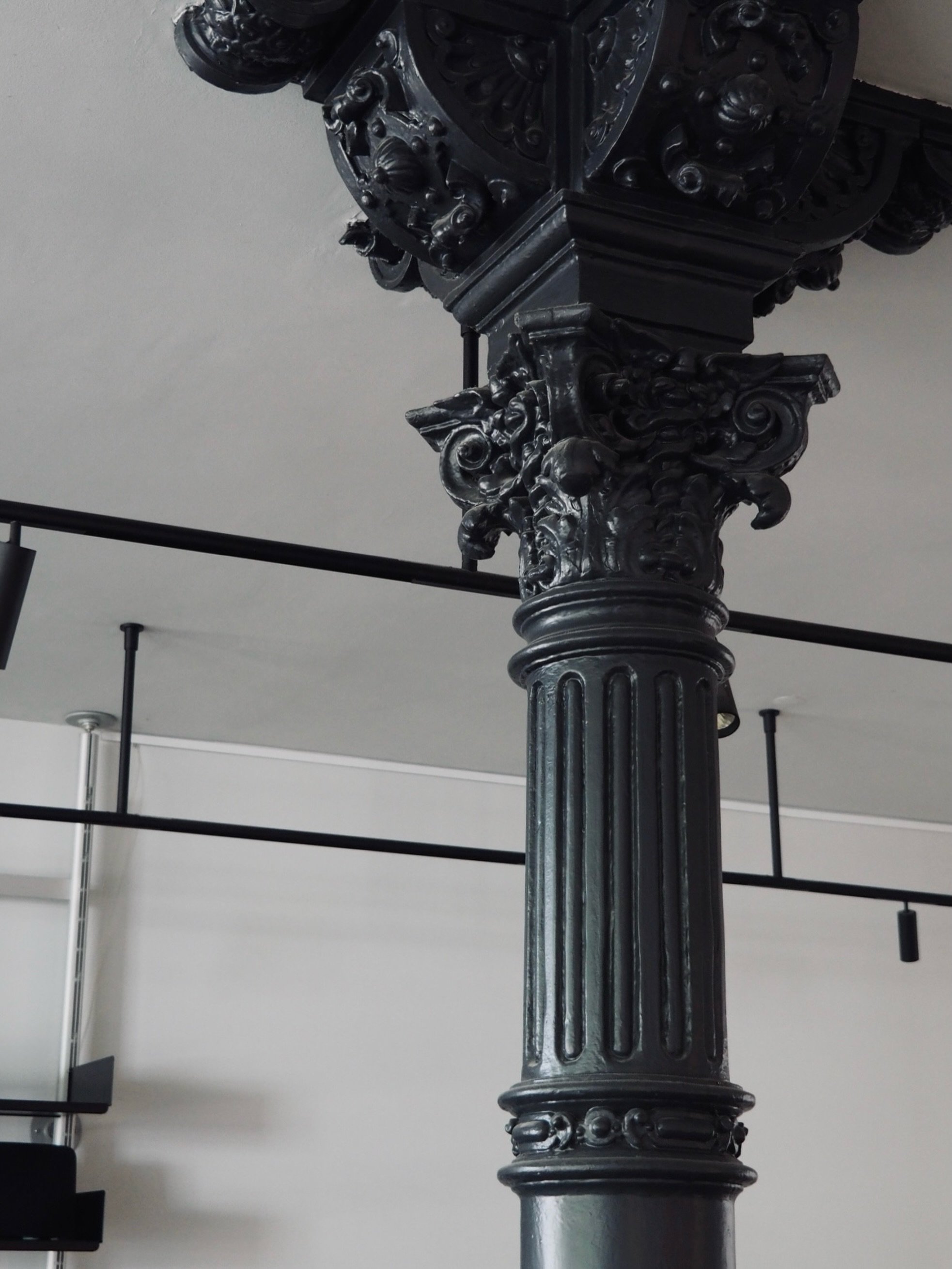 details at erste liebe bar