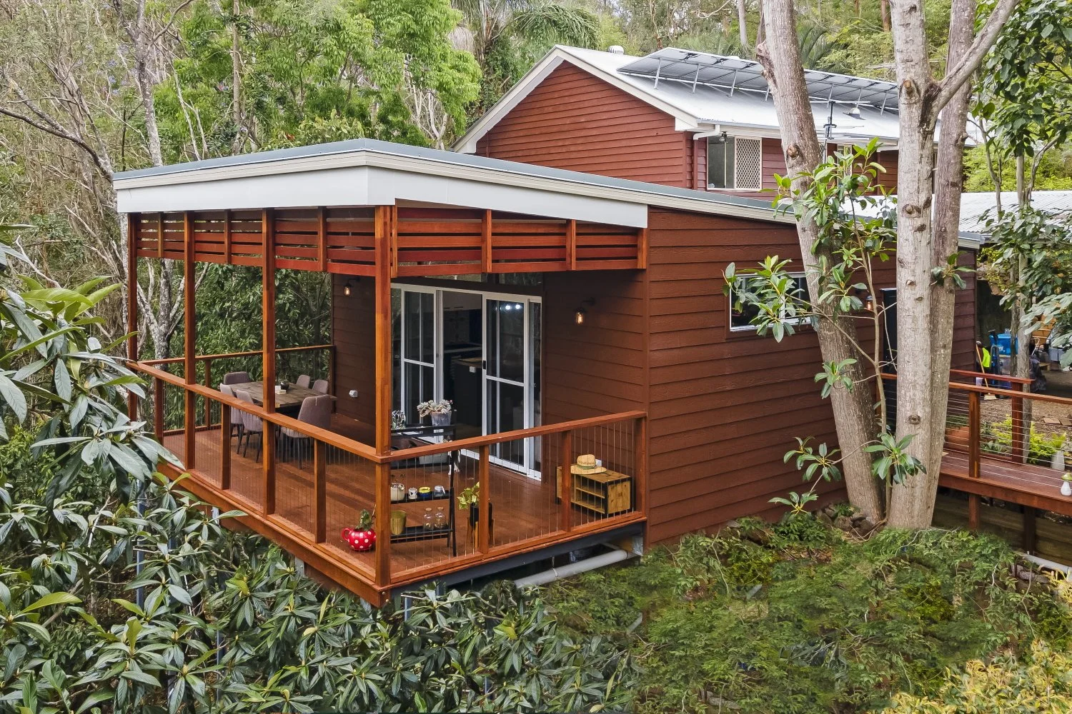 SitT 1500x1000 1.jpg