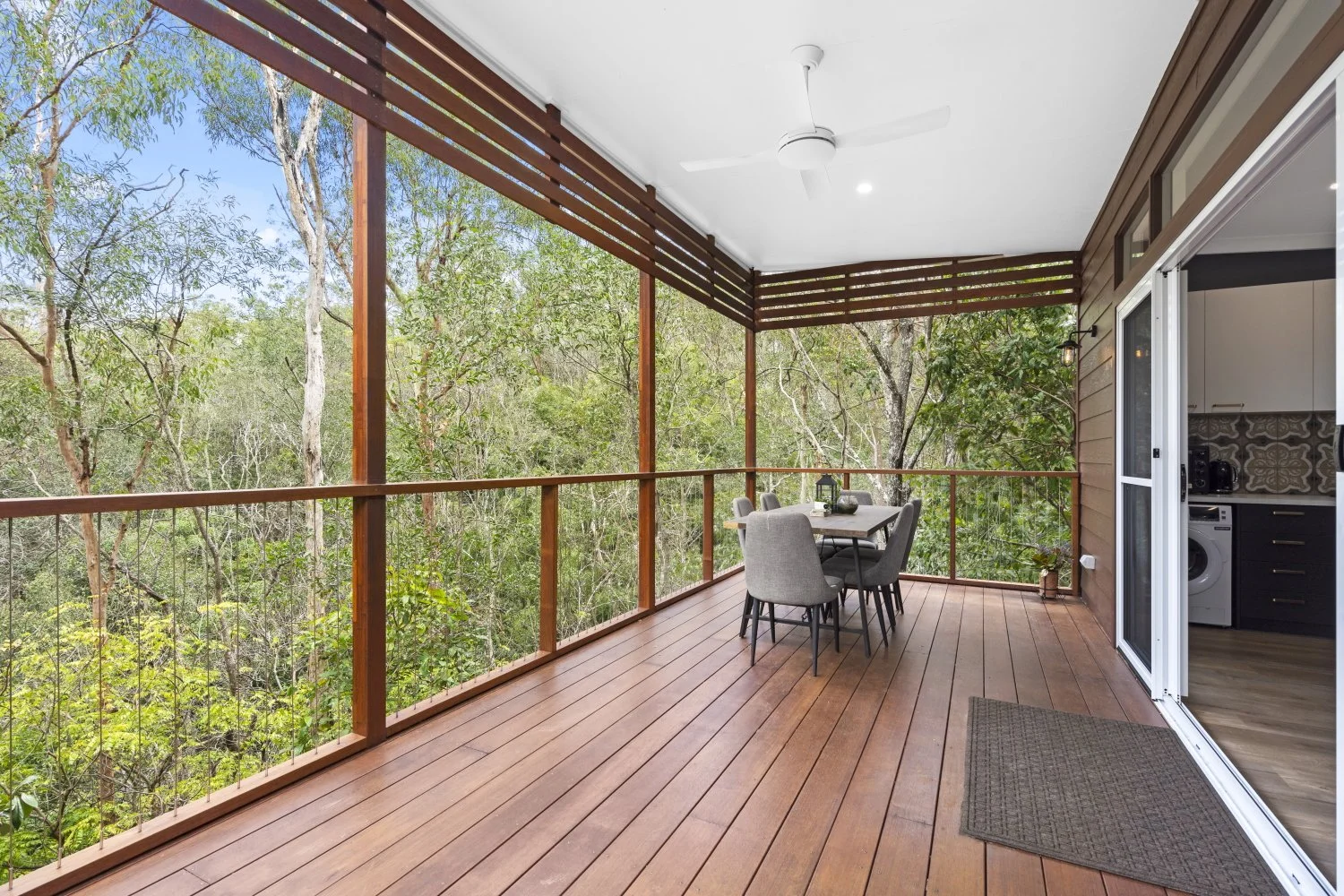 SitT 1500x1000 17.jpg