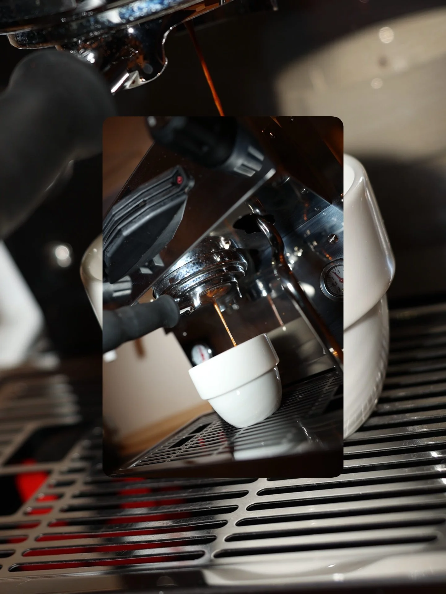 Guys. Let&rsquo;s be real it&rsquo;s sub zero out there and warm and toasty in here. Come and peruse the sale whilst hugging a mug of your favourite brew. 
We&rsquo;re ready for the Friday debrief, come tell us about your week 🖤🌙☕️