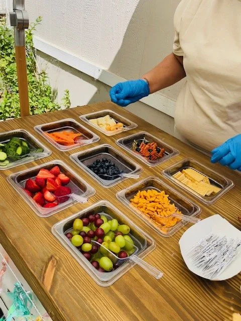 Fueling a healthier Central Coast! Our vibrant mobile snack cart in Santa Maria, CA, is a burst of color and flavor, brimming with delicious and nutritious options. Imagine a spectrum of fresh seasonal fruit cups, perfectly portioned vegetable skewer