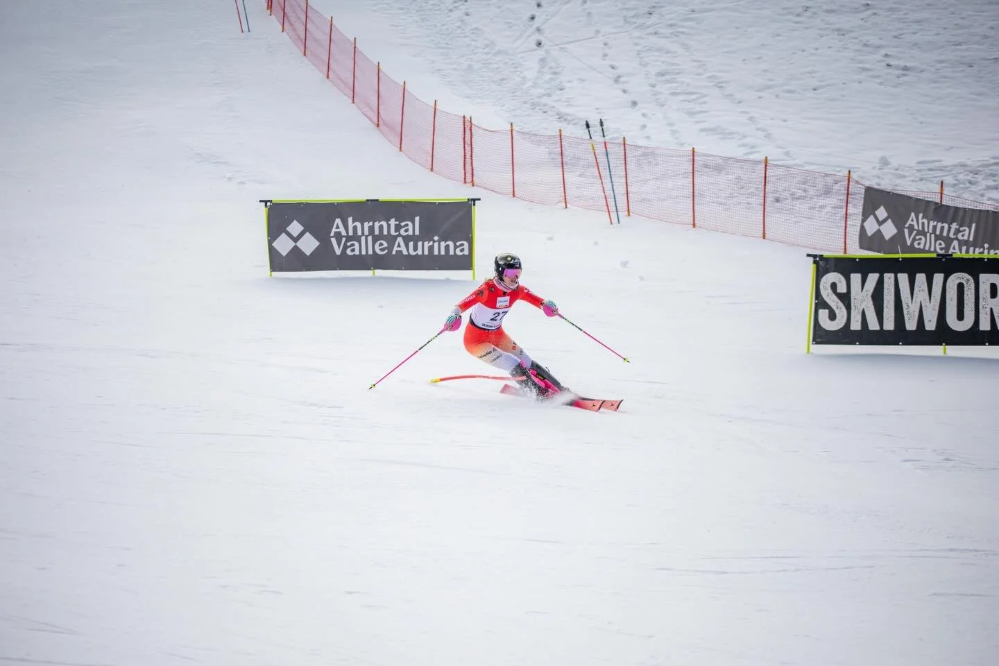 Tough start into the season, lots of DNFs, not much confidence.
But right before the Christmas break I finally showed my skiing: two strong first runs and two solid second runs with a few mistakes.
Flow and confidence are back &ndash; a step in the r