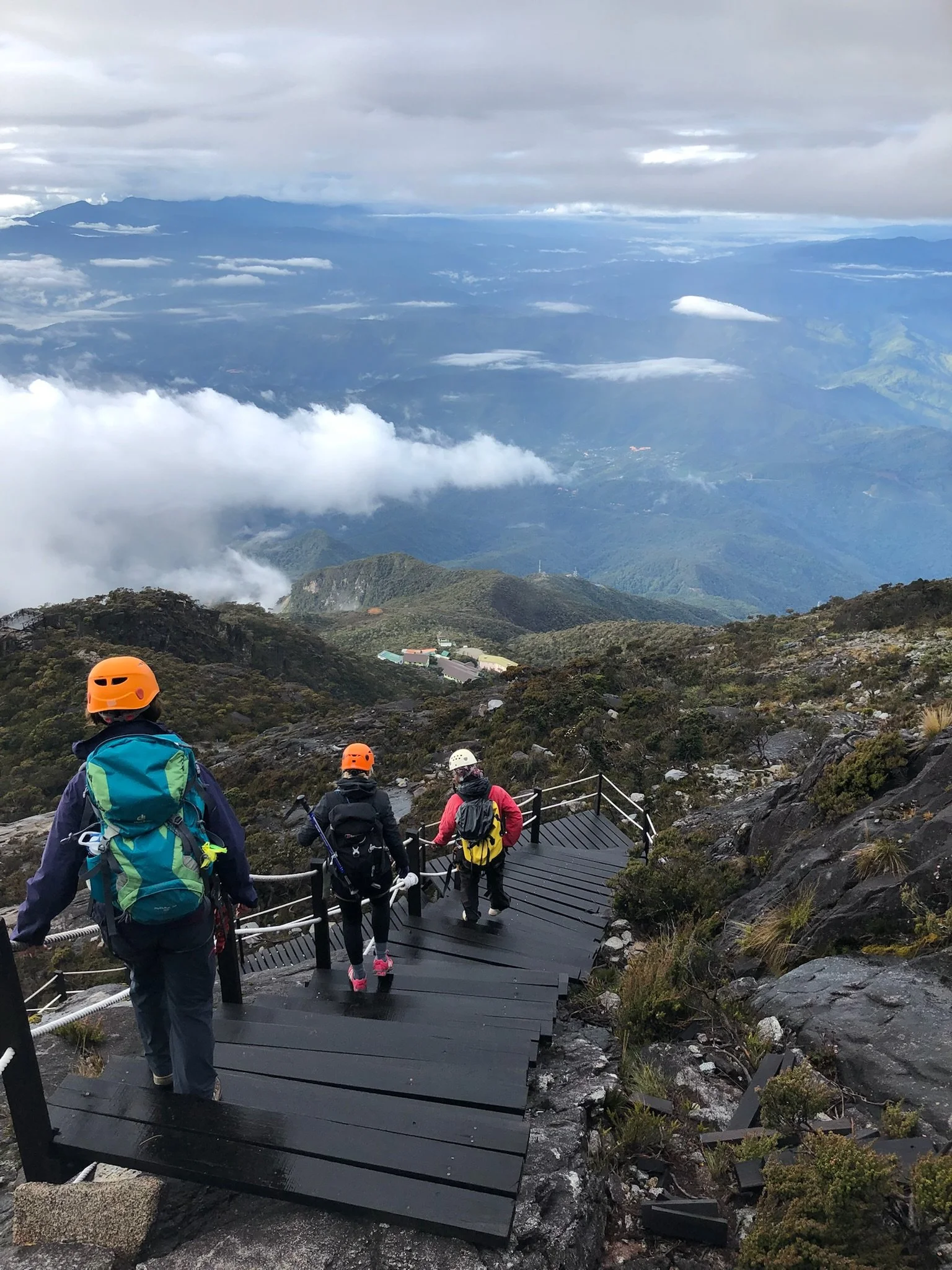 Group rappelling in Borneo with Epic Escapes